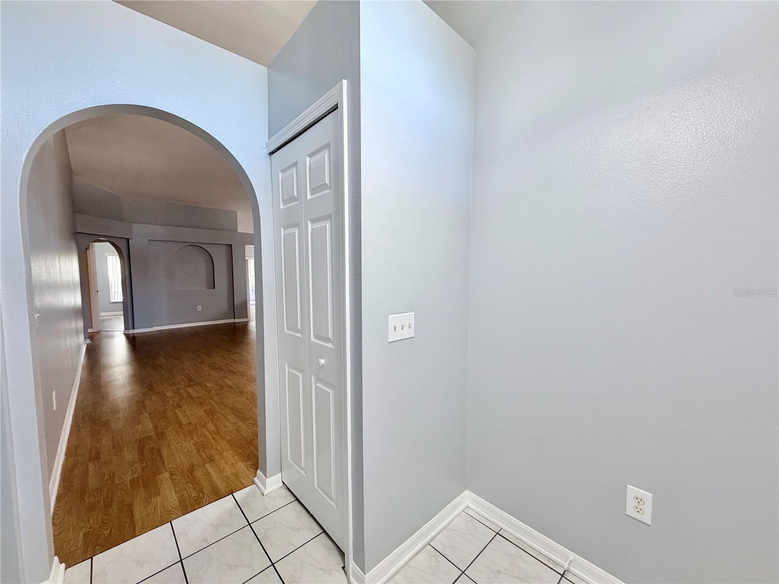 Image 3 of 17 For 26 Jett Loop