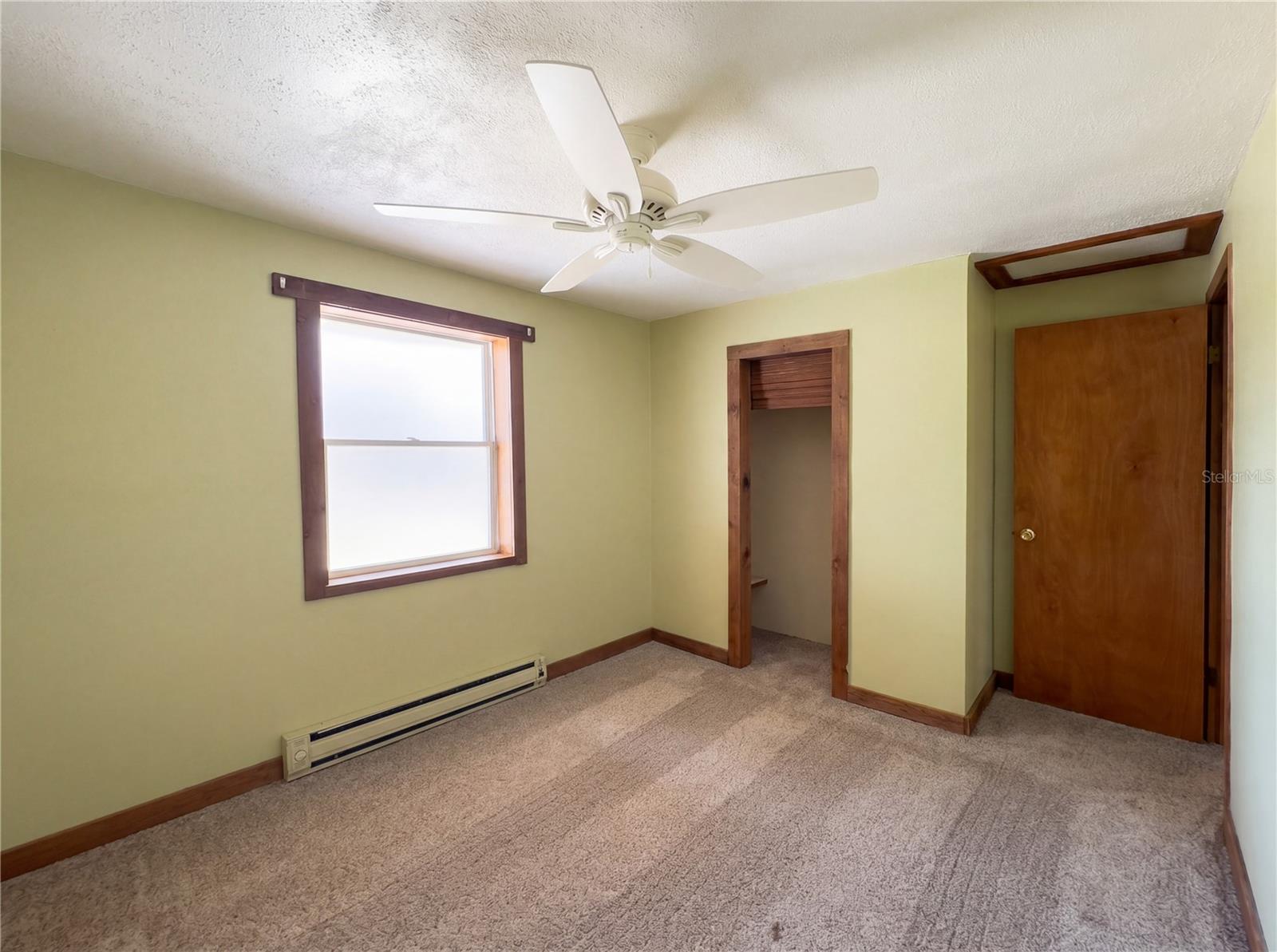 Image 8 of 19 For 1385 Bender Avenue