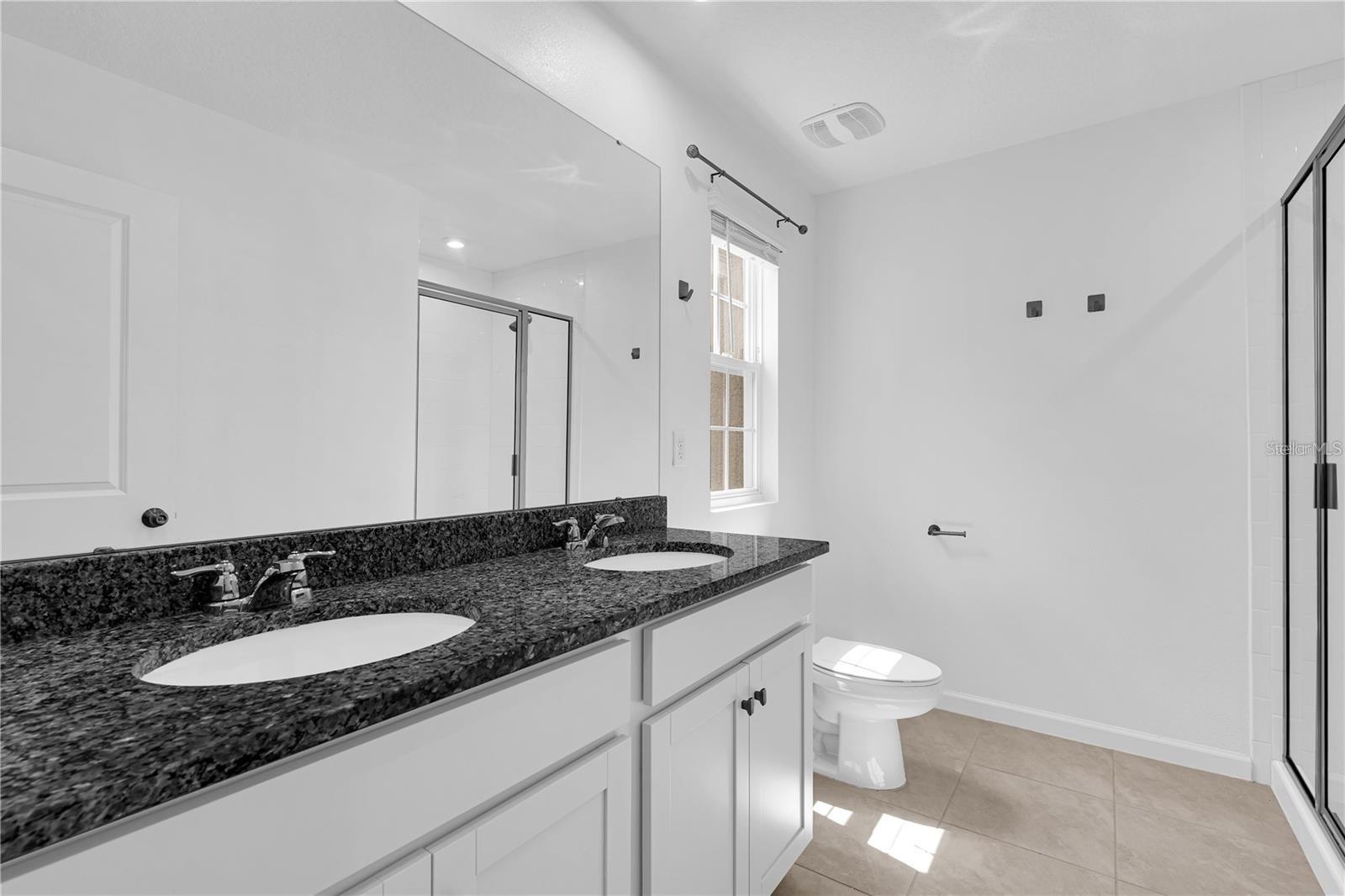 Image 15 of 35 For 1104 Lakeshore Breeze Place
