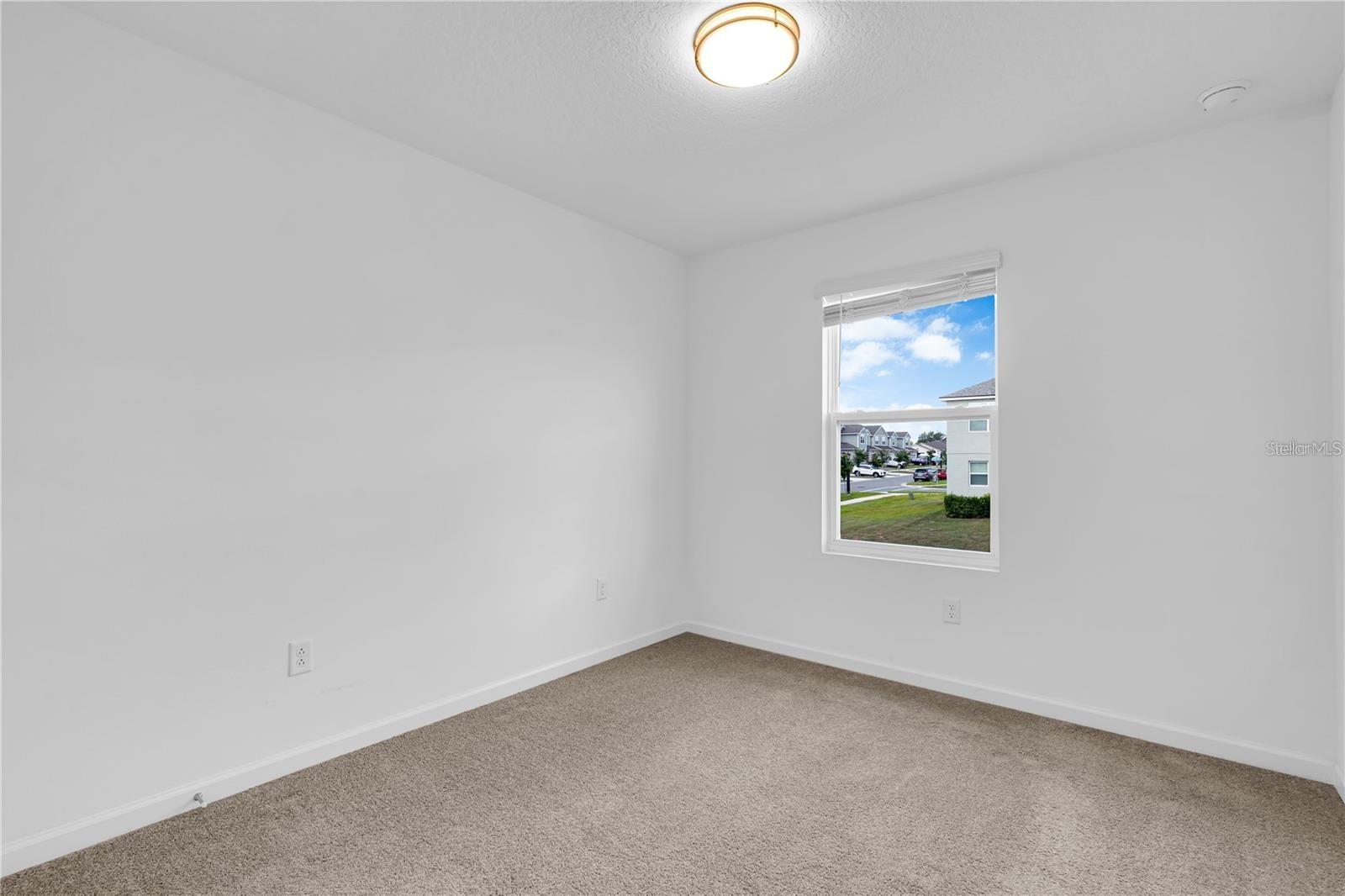 Image 21 of 35 For 1104 Lakeshore Breeze Place