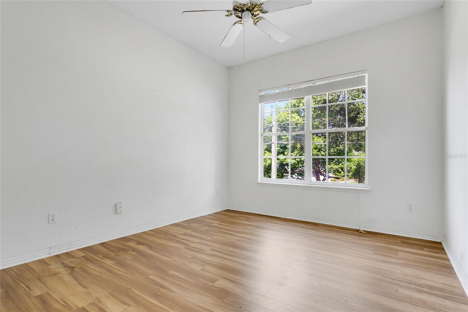 Image 16 of 25 For 1311 Hilltop Drive