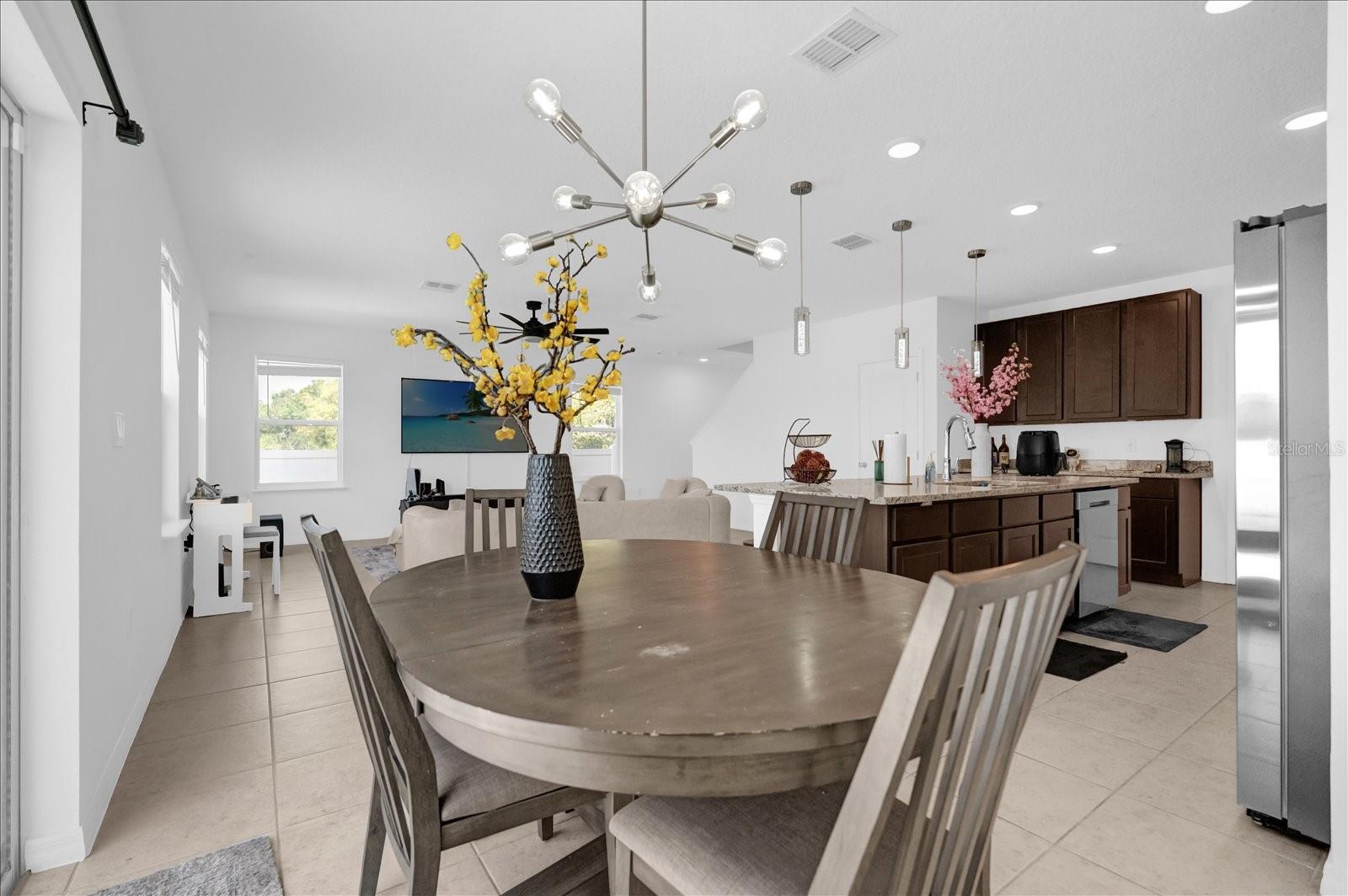 Image 4 of 29 For 4432 Desert Rose Avenue