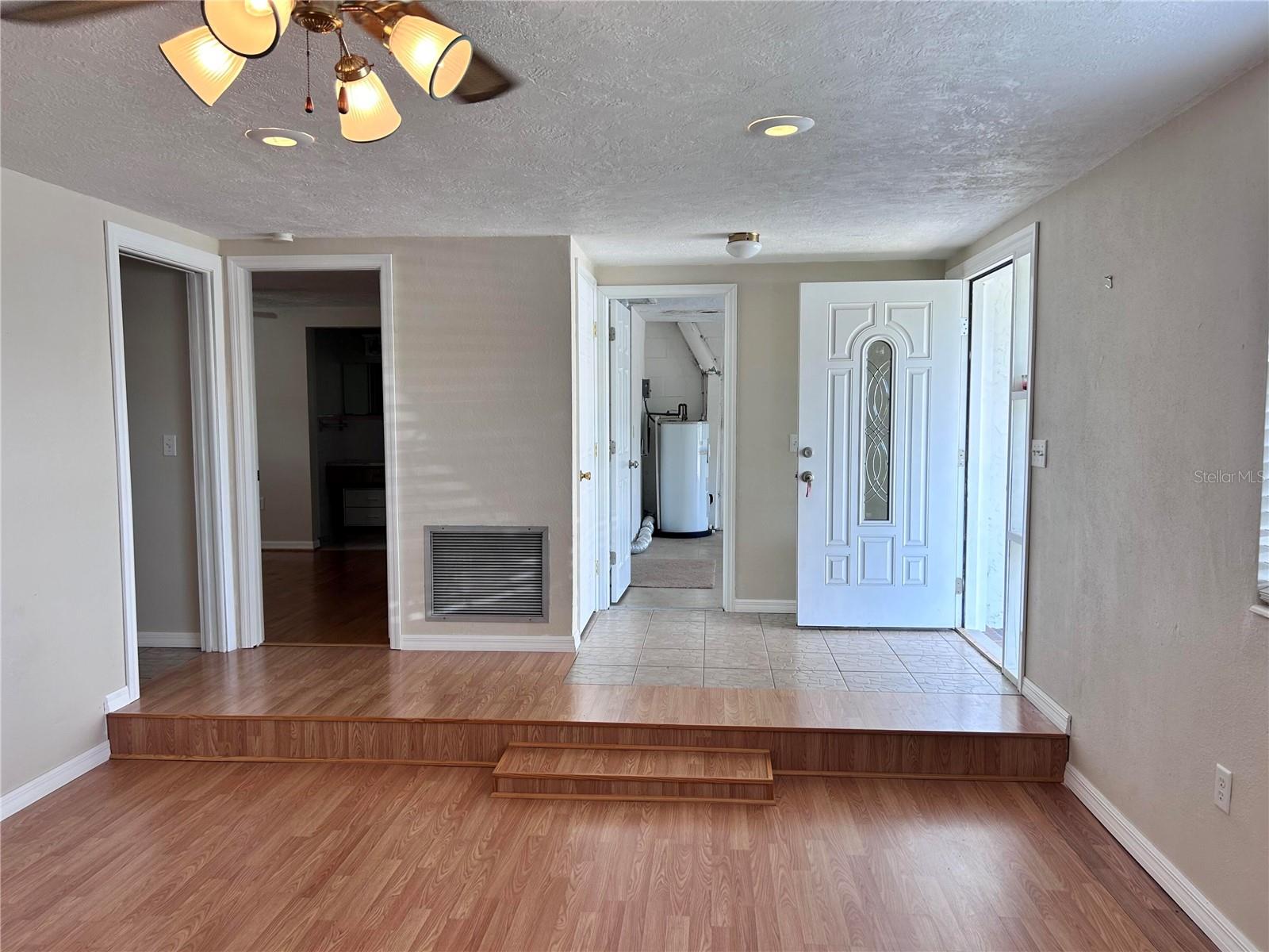 Image 3 of 8 For 5746 Friedly Avenue