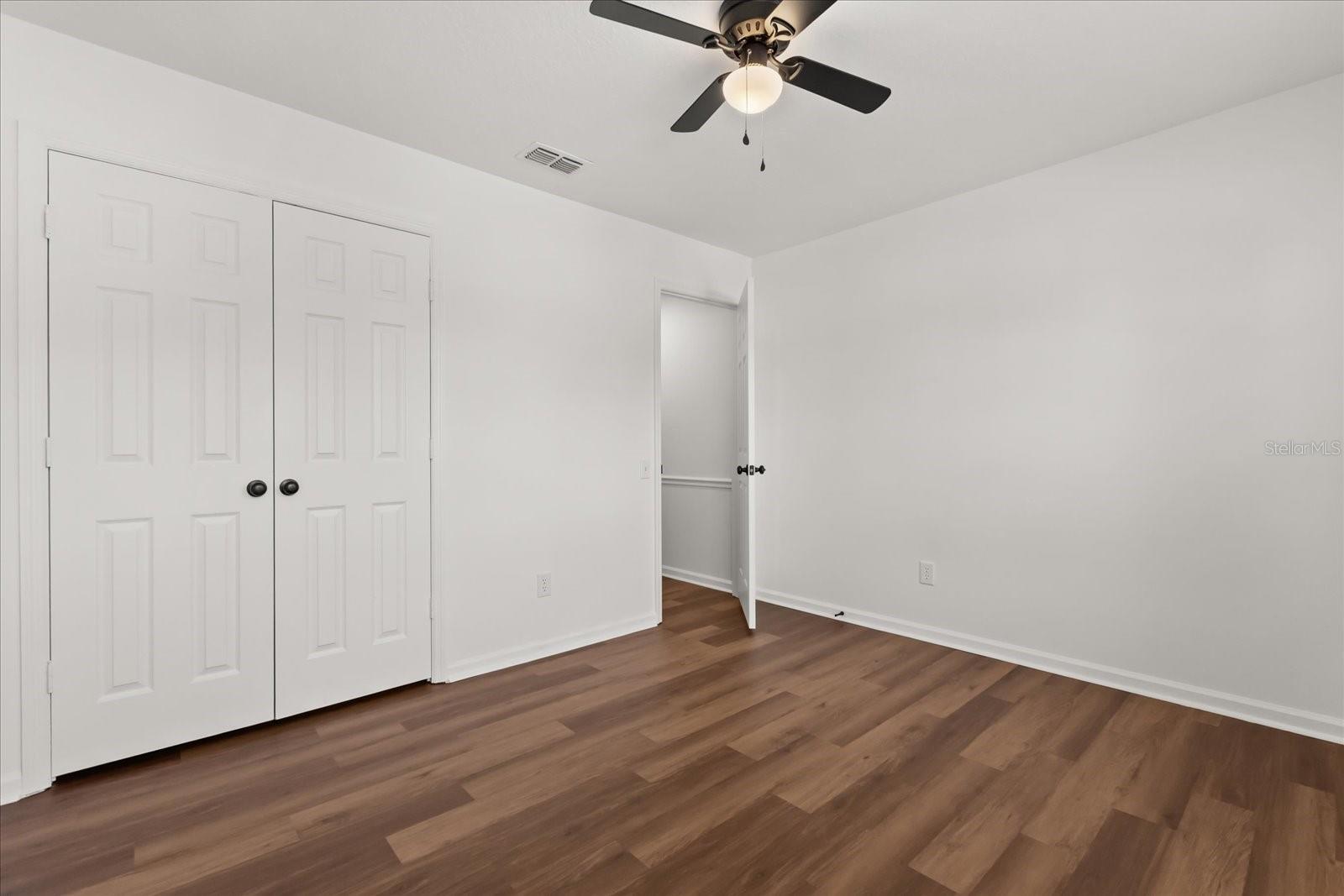 Image 13 of 48 For 349 Hanging Moss