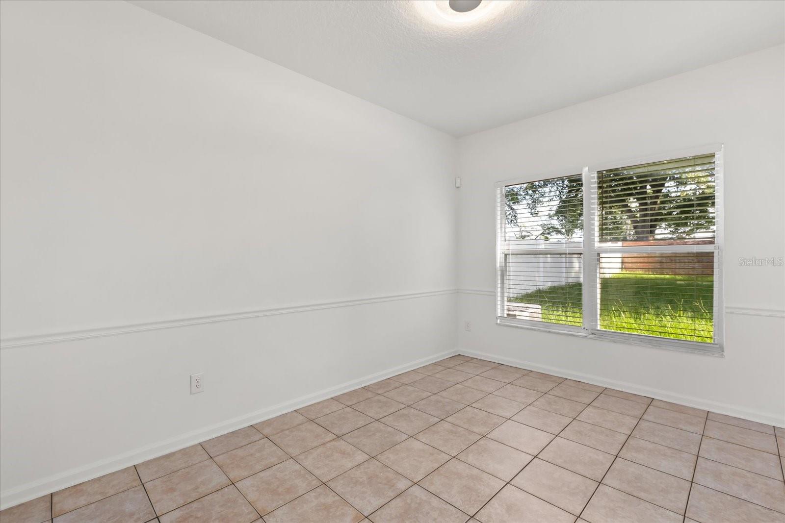 Image 24 of 48 For 349 Hanging Moss