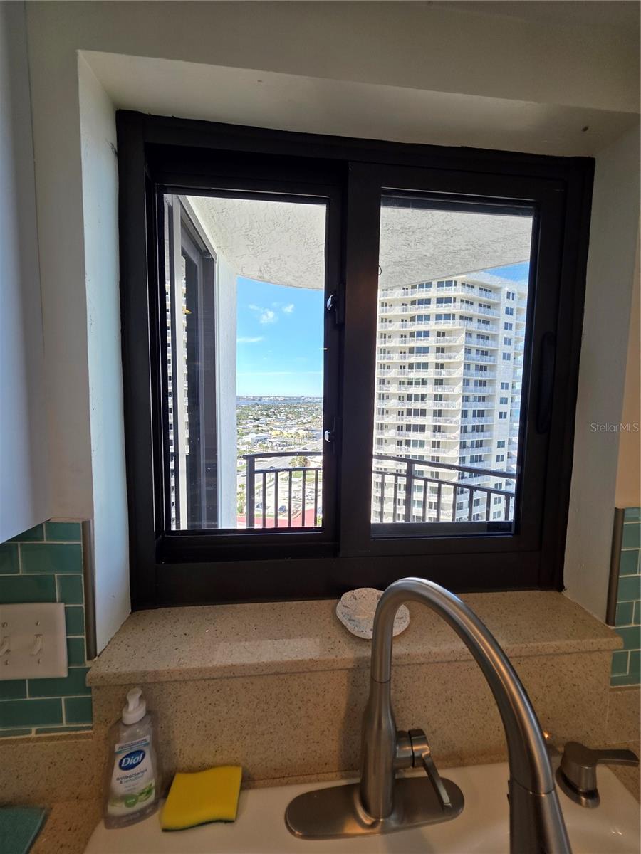 Image 14 of 23 For 2555 Atlantic Avenue 1601