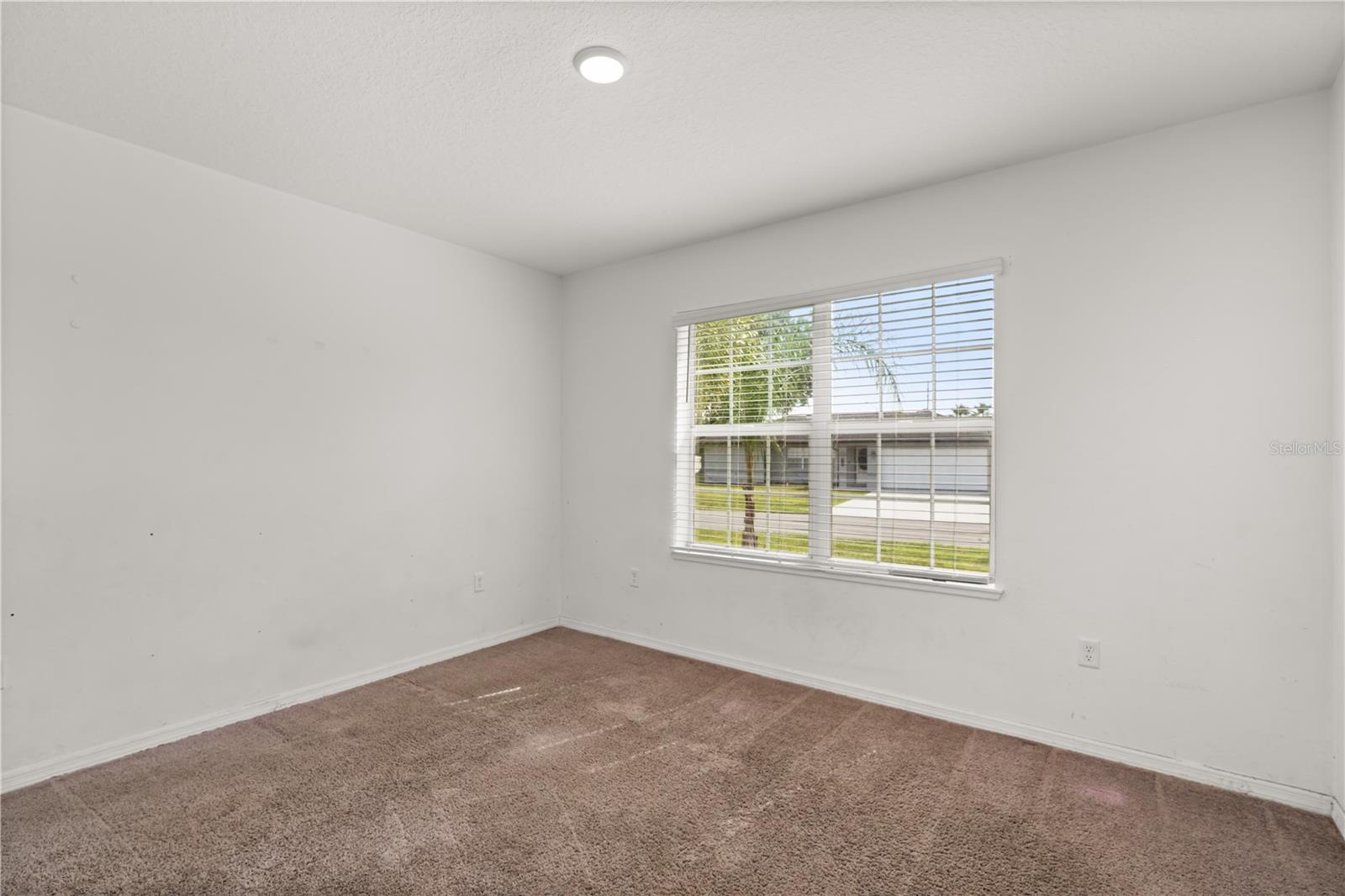 Image 15 of 27 For 704 Pasteur Lane