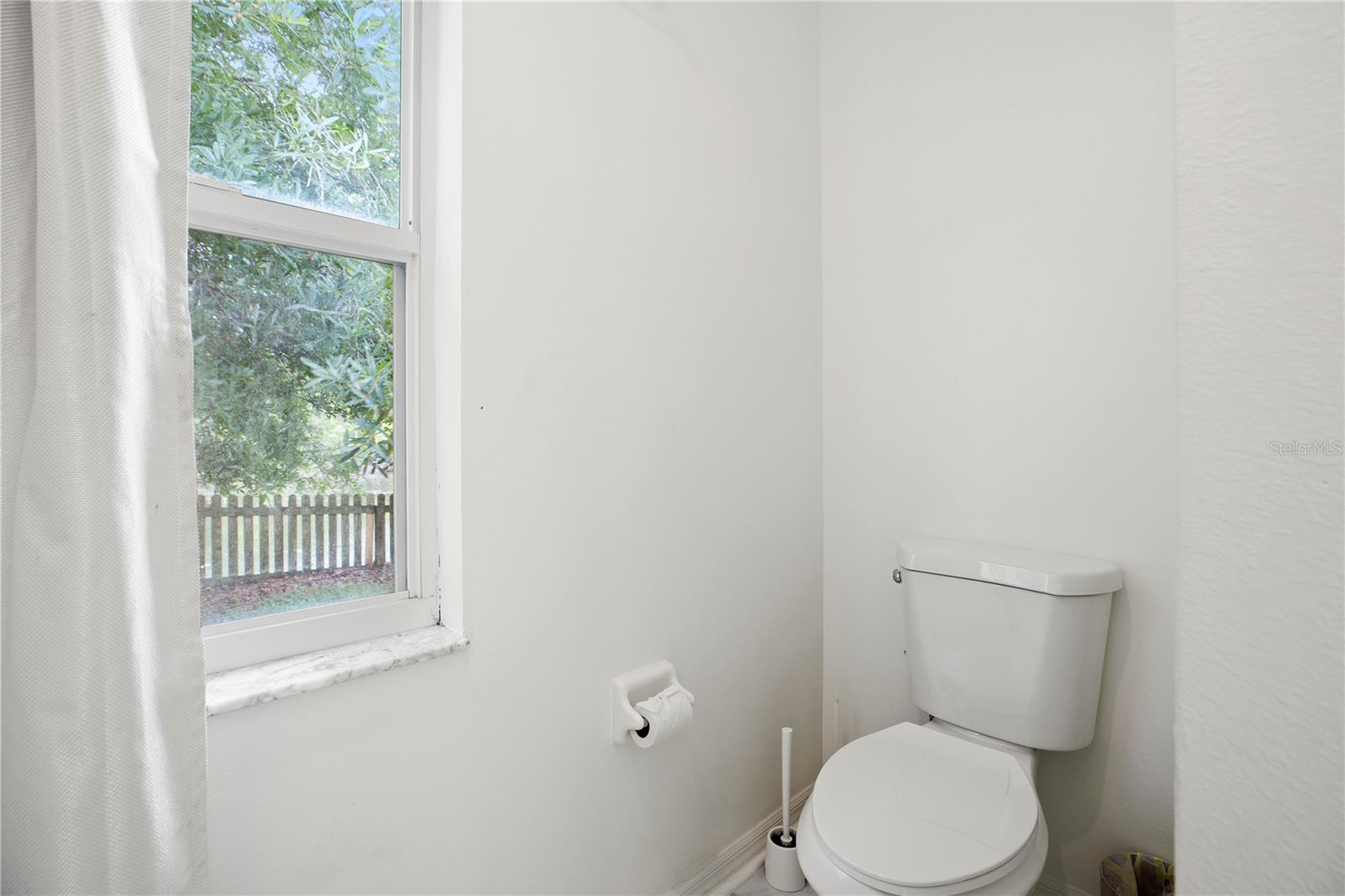 Image 11 of 16 For 22834 Roderick Drive