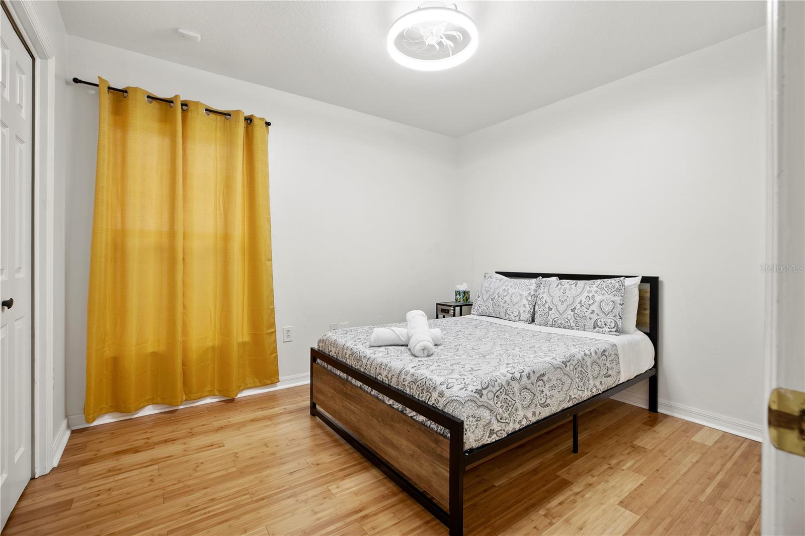 Image 14 of 16 For 22834 Roderick Drive