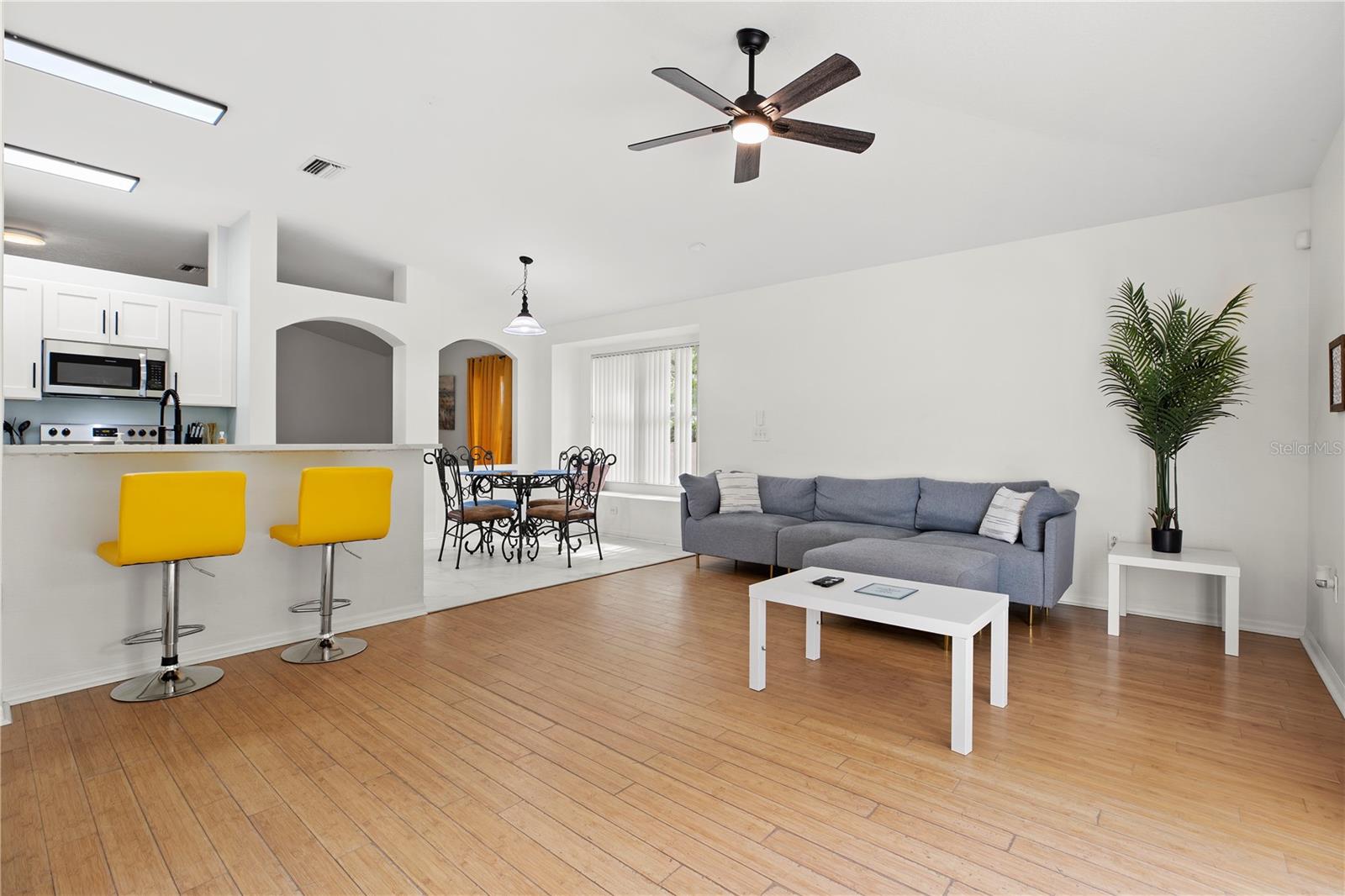 Image 5 of 16 For 22834 Roderick Drive