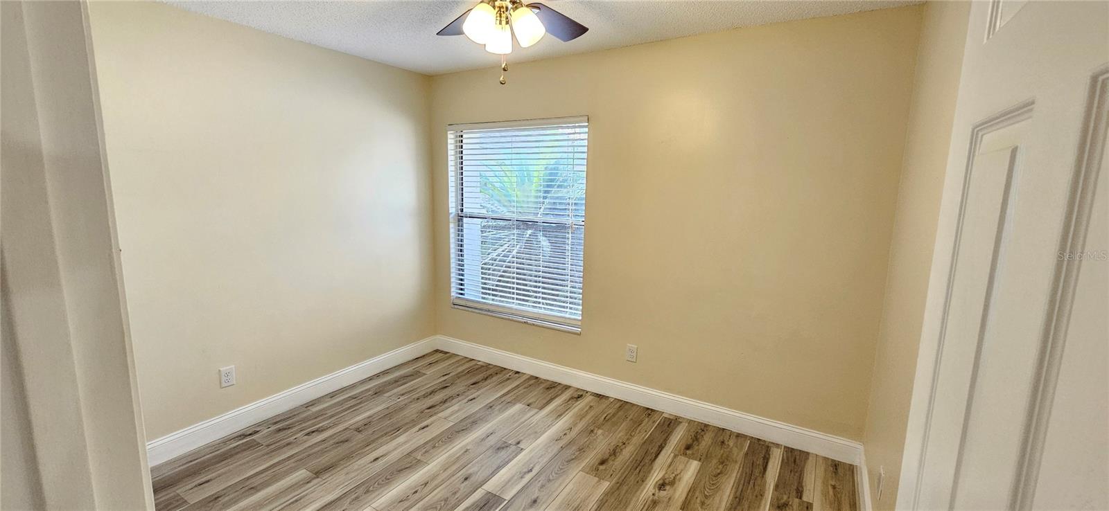 Image 12 of 17 For 259 Hill Street 259