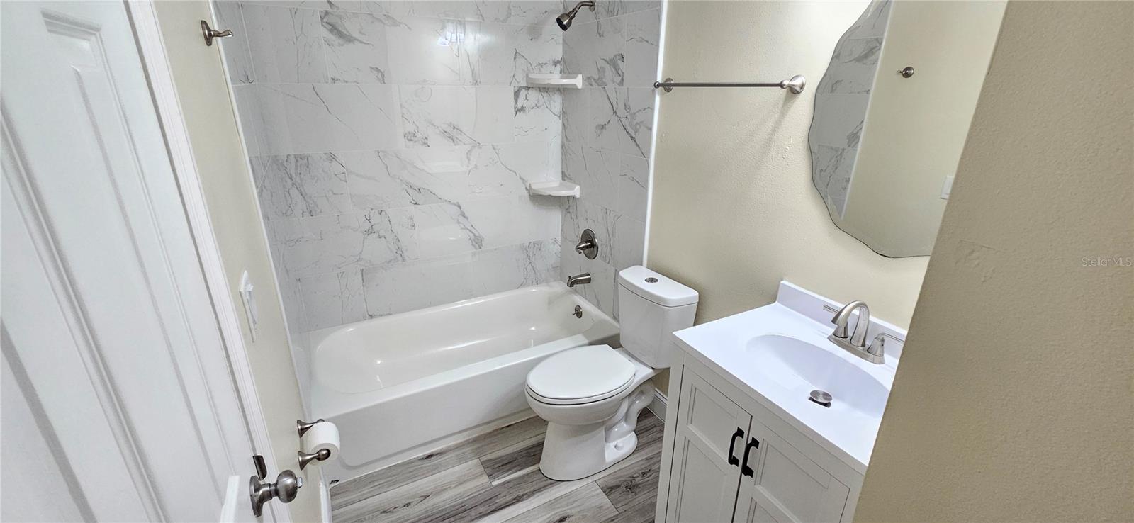 Image 13 of 17 For 259 Hill Street 259