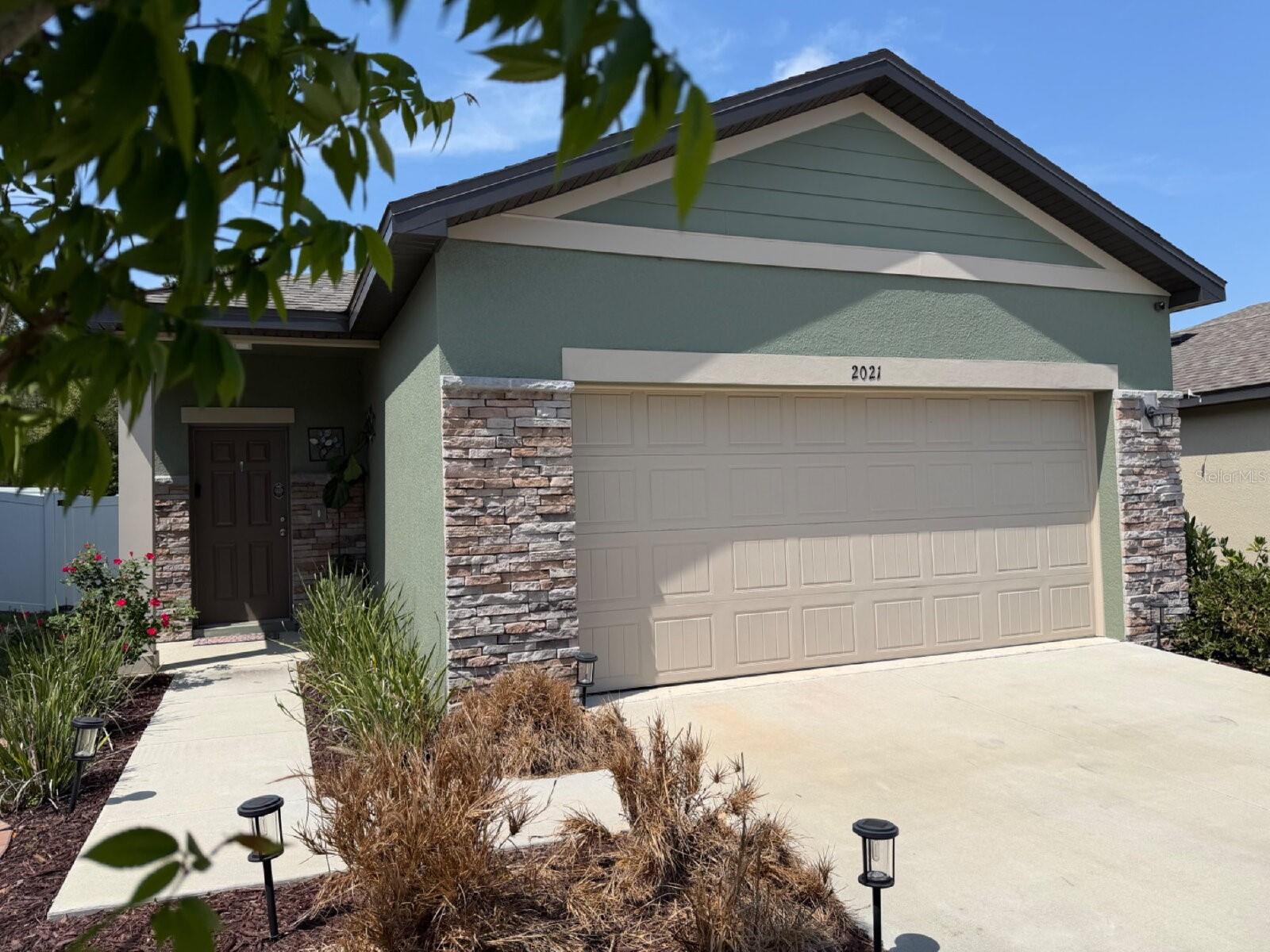 Image 18 of 18 For 2021 Hemingway Circle
