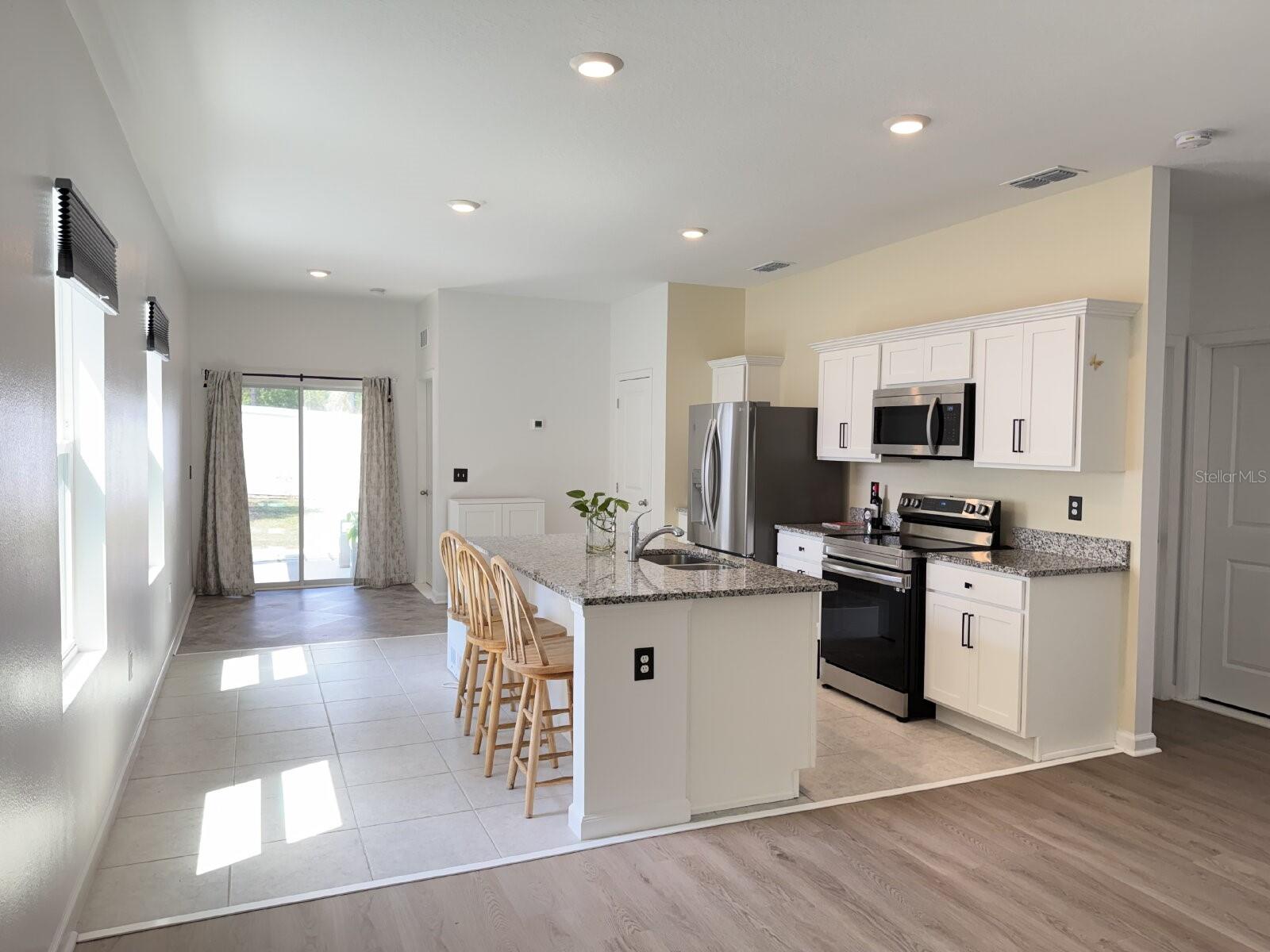 Image 3 of 18 For 2021 Hemingway Circle