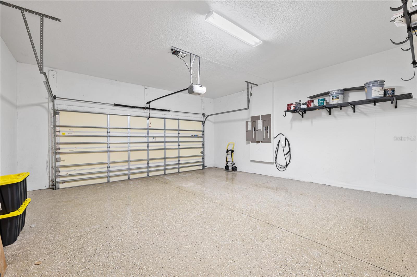 Image 38 of 98 For 10829 Royal Cypress Way