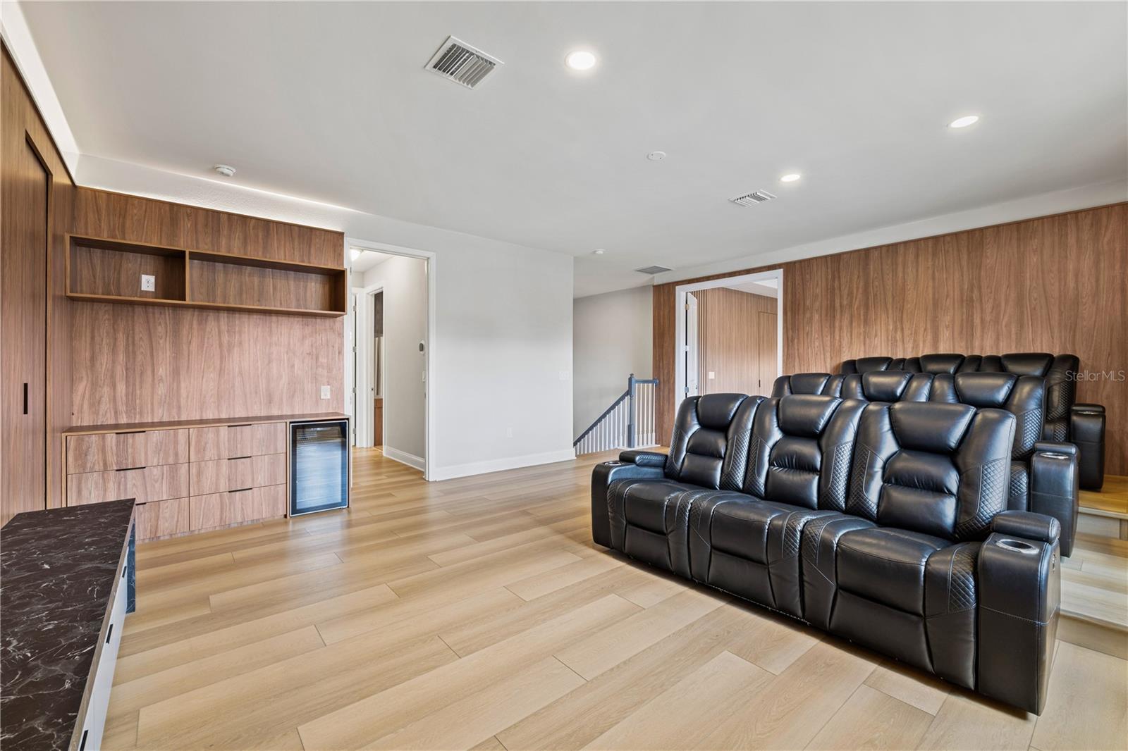 Image 59 of 98 For 10829 Royal Cypress Way