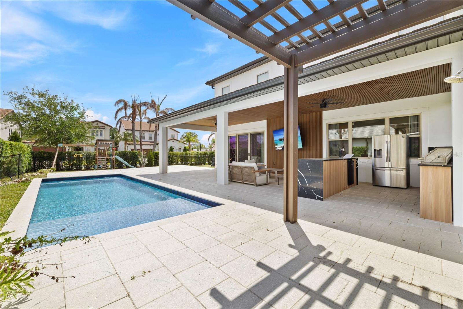 Image 77 of 98 For 10829 Royal Cypress Way