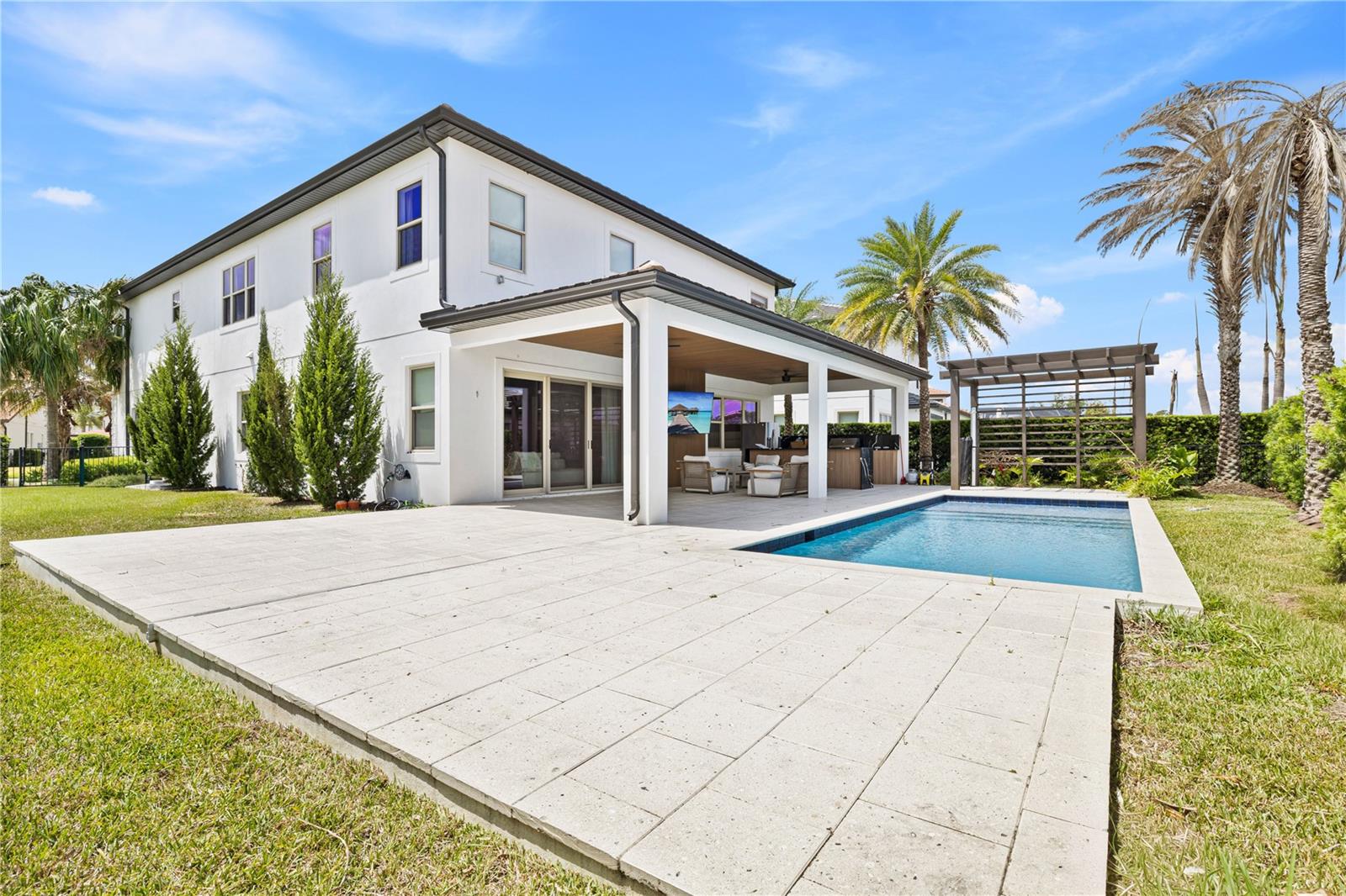 Image 79 of 98 For 10829 Royal Cypress Way