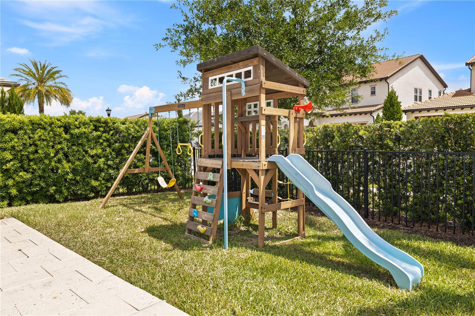 Image 81 of 98 For 10829 Royal Cypress Way