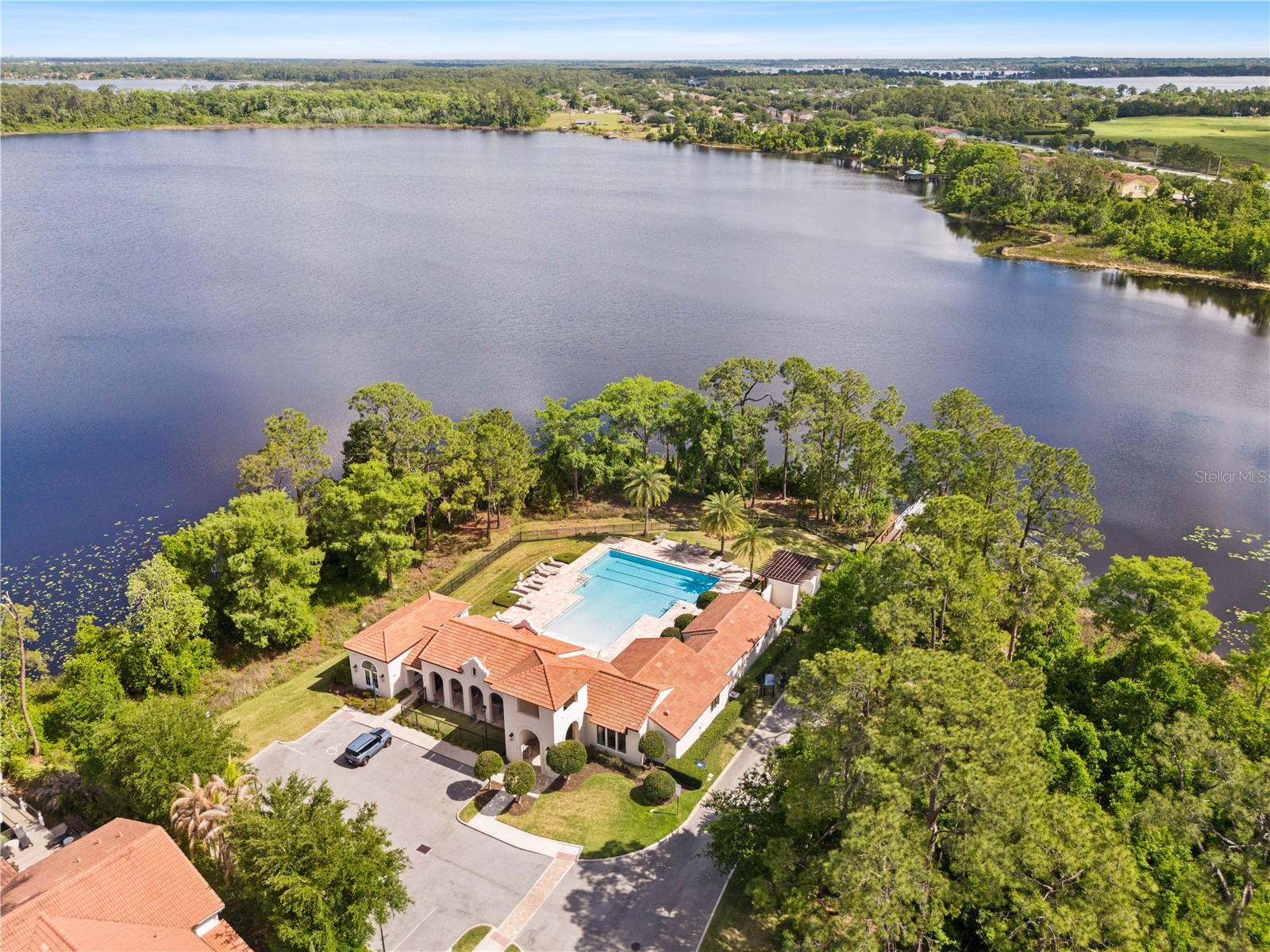 Image 89 of 98 For 10829 Royal Cypress Way