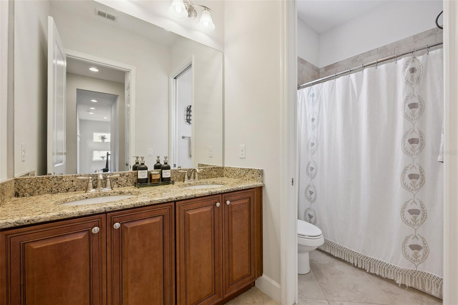 Image 20 of 33 For 7974 Greengard Street