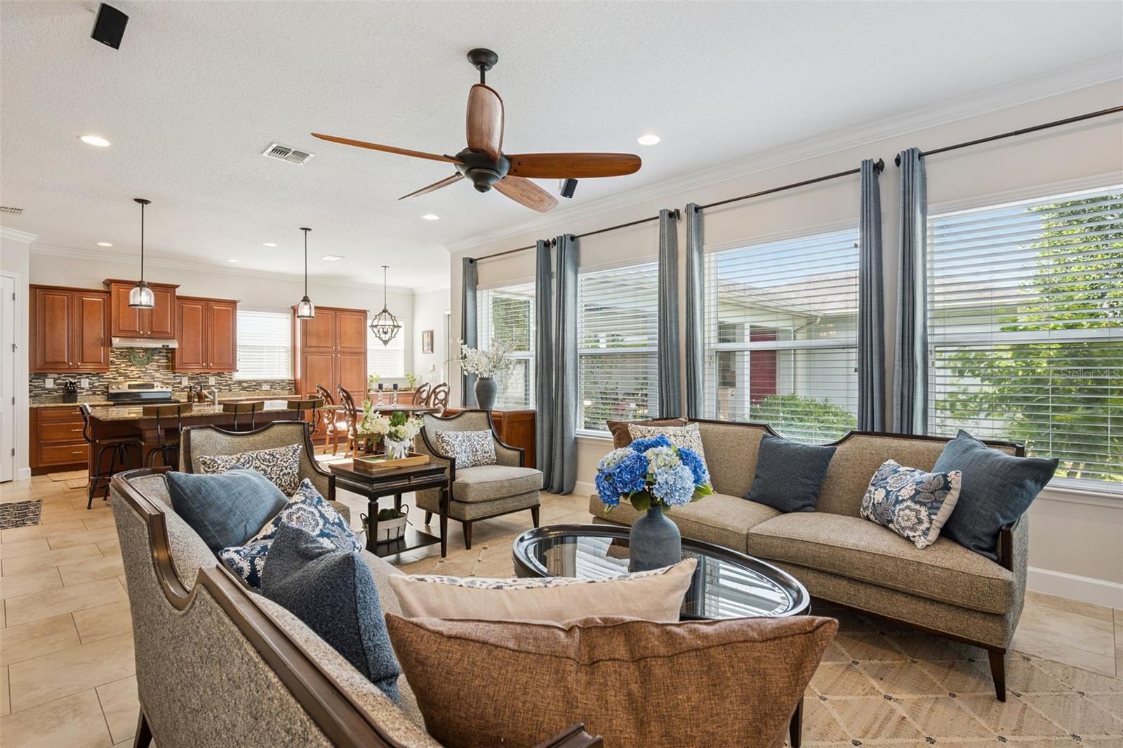 Image 4 of 33 For 7974 Greengard Street