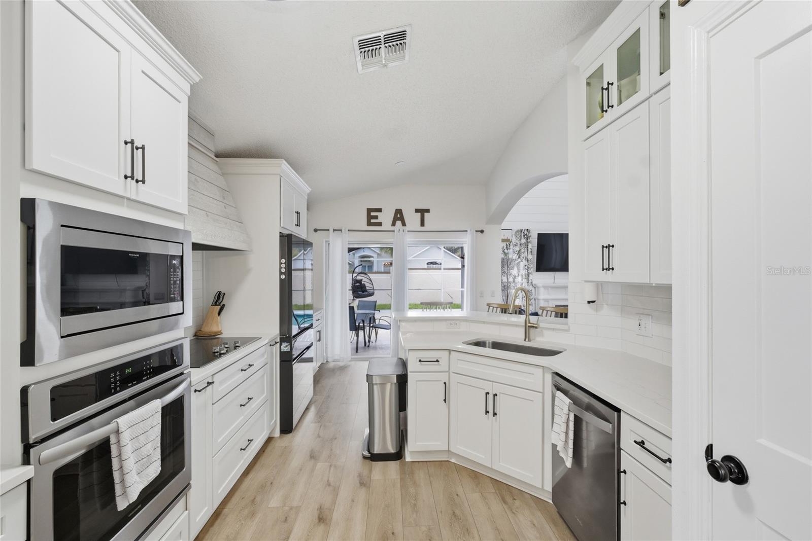Image 7 of 29 For 1321 Rebecca Drive