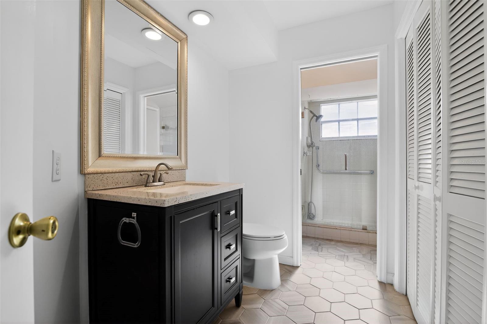 Listing photo id 22 for 3644 Laurelwood Loop