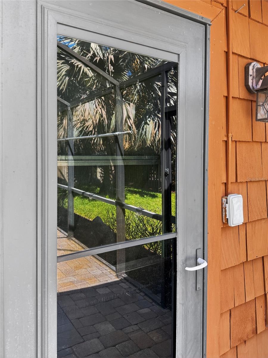 Image 13 of 60 For 1604 Teakwood Drive