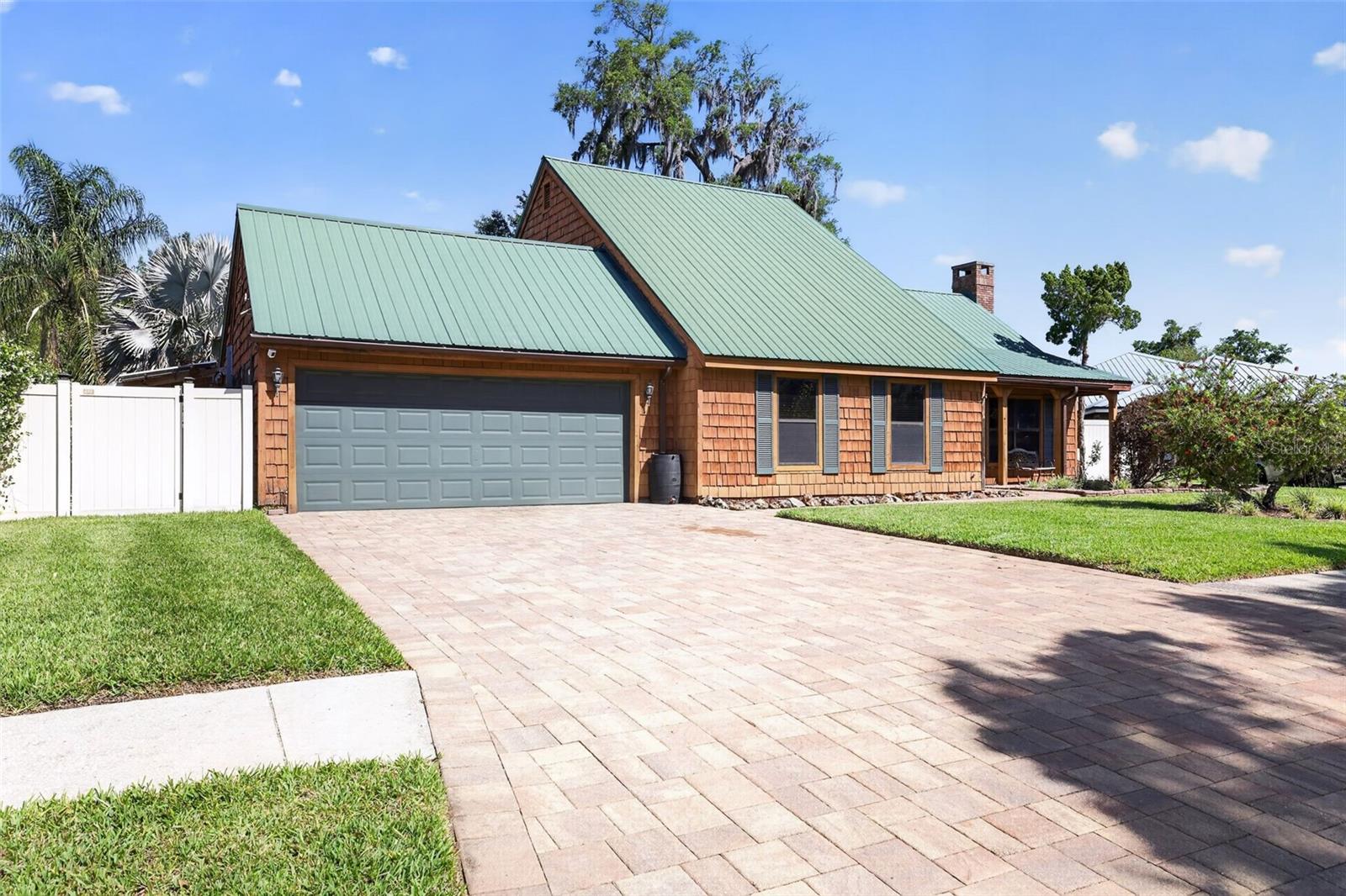 Image 21 of 60 For 1604 Teakwood Drive