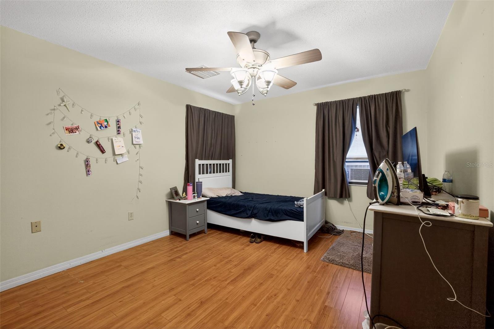 Image 44 of 60 For 1604 Teakwood Drive