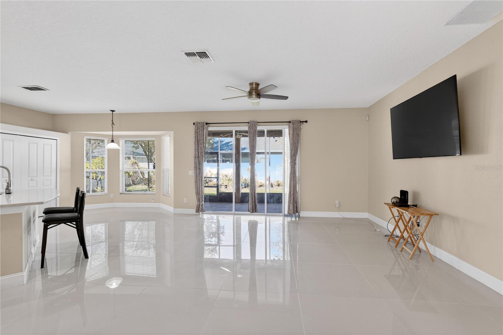 Image 16 of 48 For 2508 Bross Drive