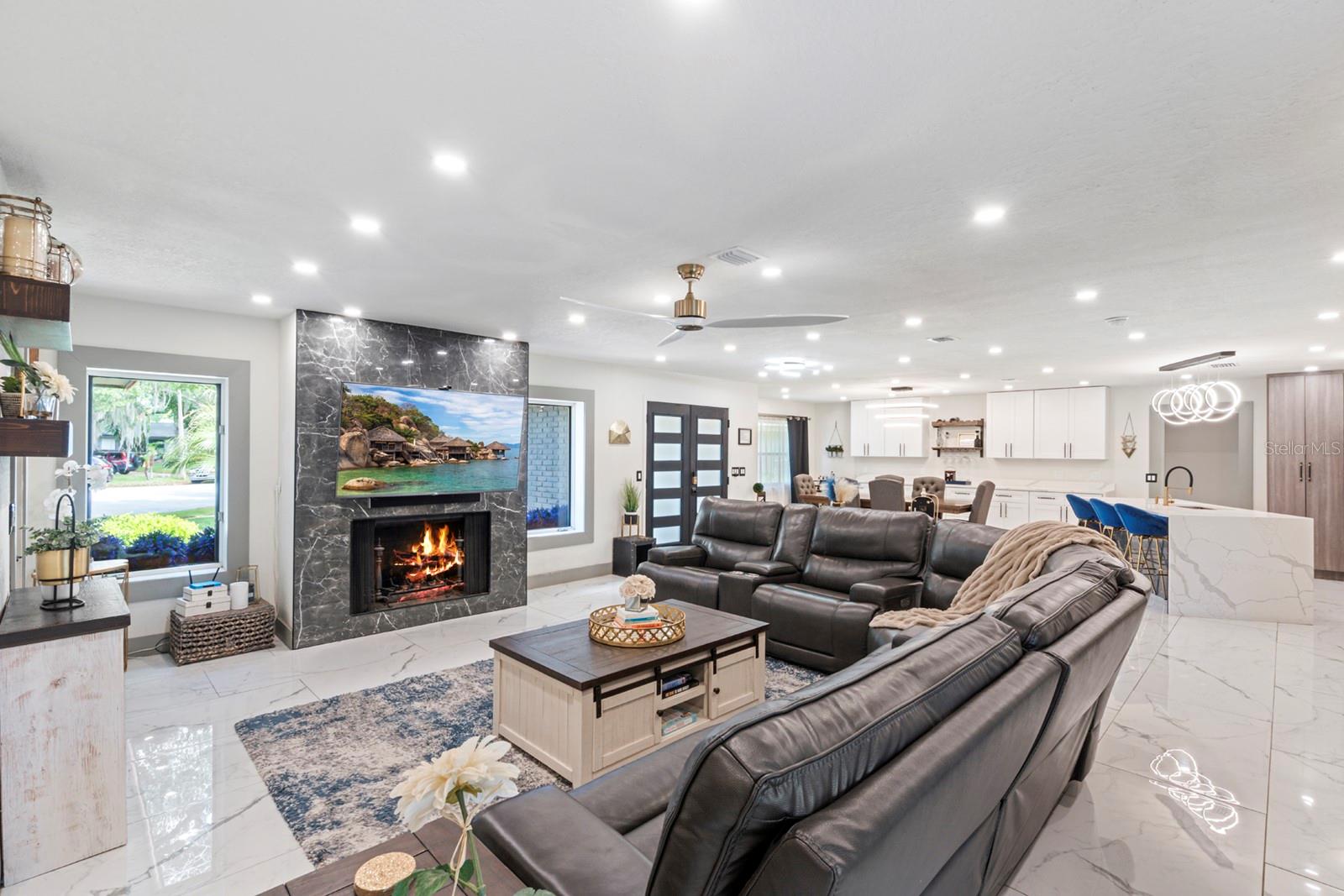 Image 11 of 62 For 755 Woodside Road
