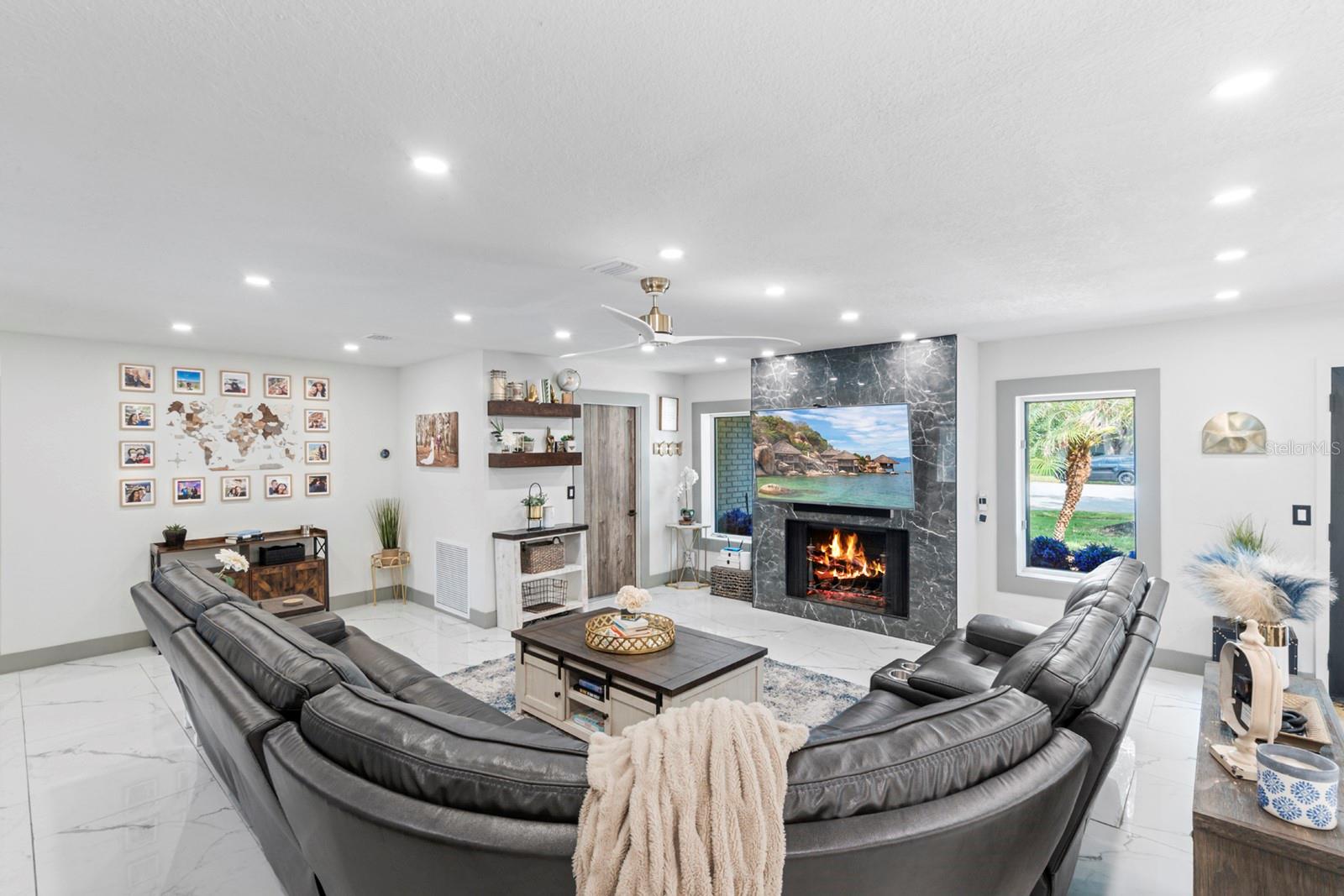 Image 13 of 62 For 755 Woodside Road