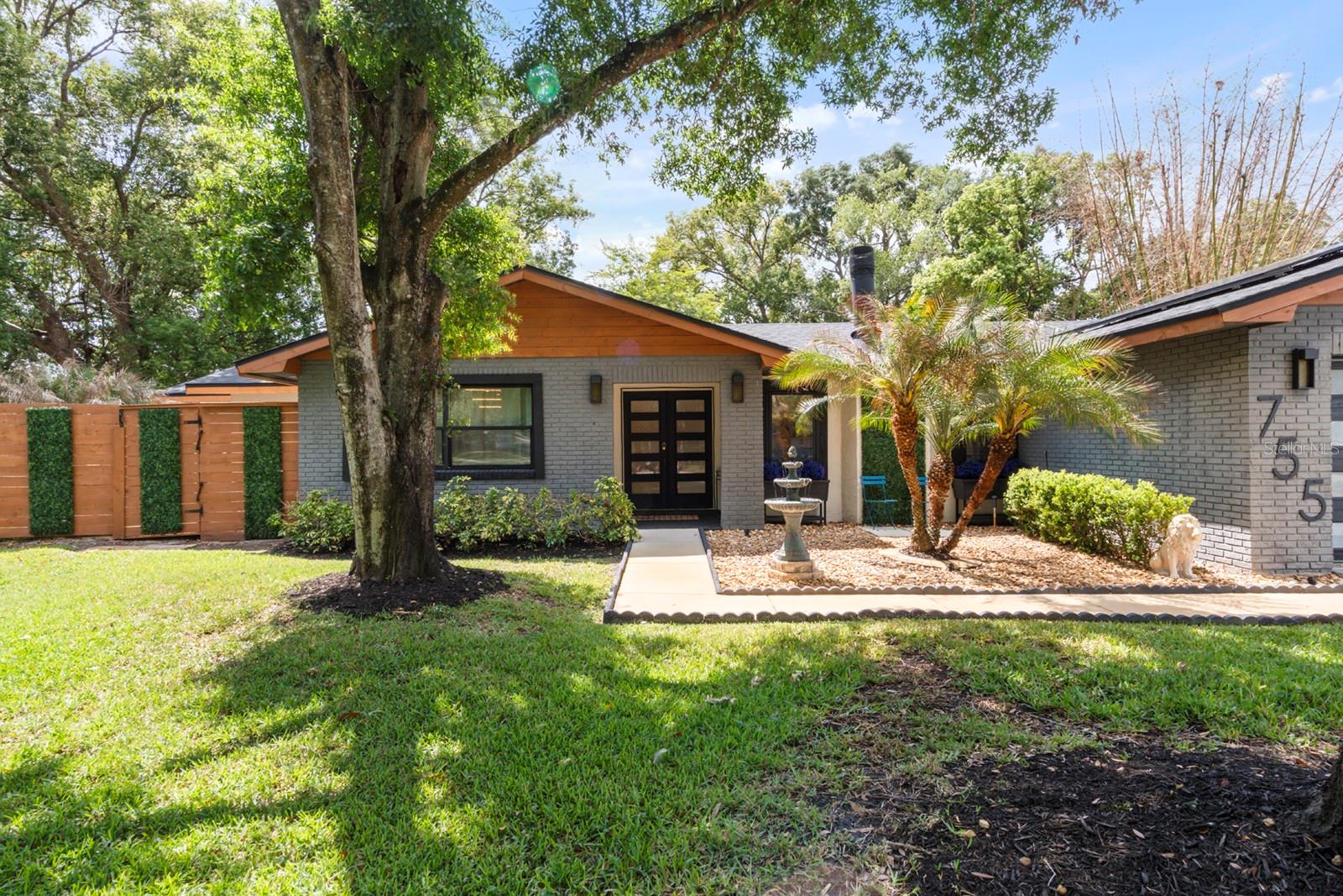 Image 4 of 62 For 755 Woodside Road