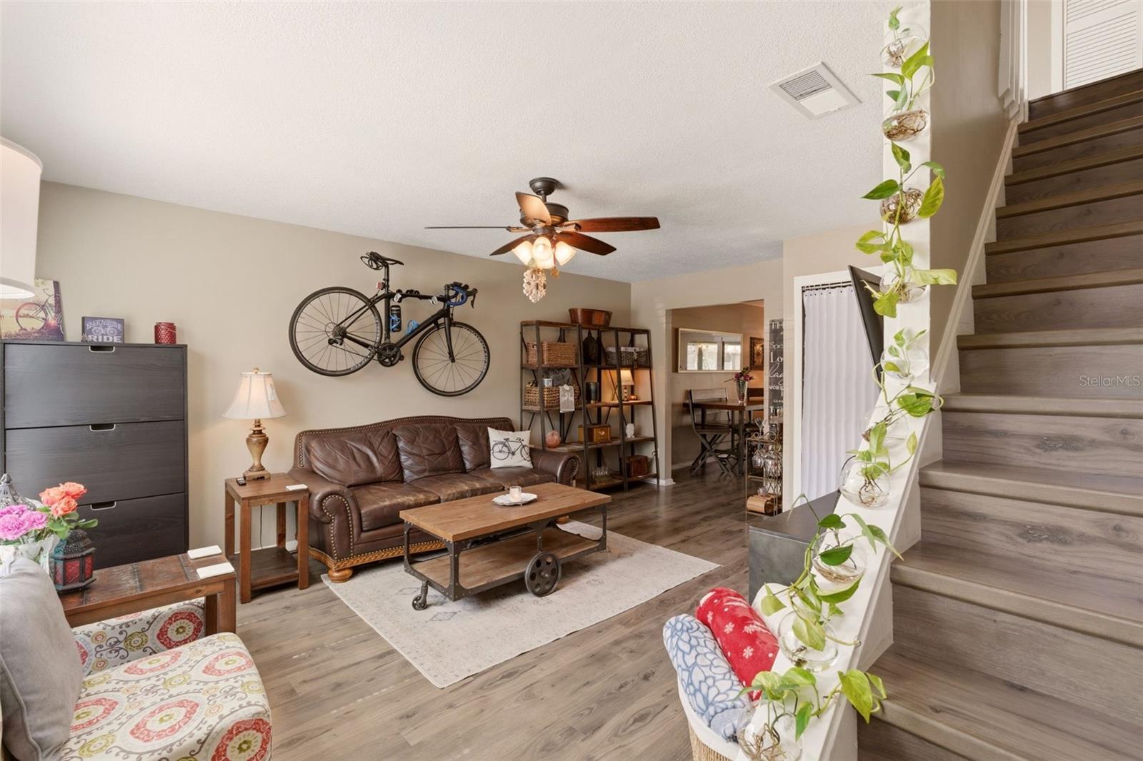 Image 12 of 32 For 607 Casa Park Court K