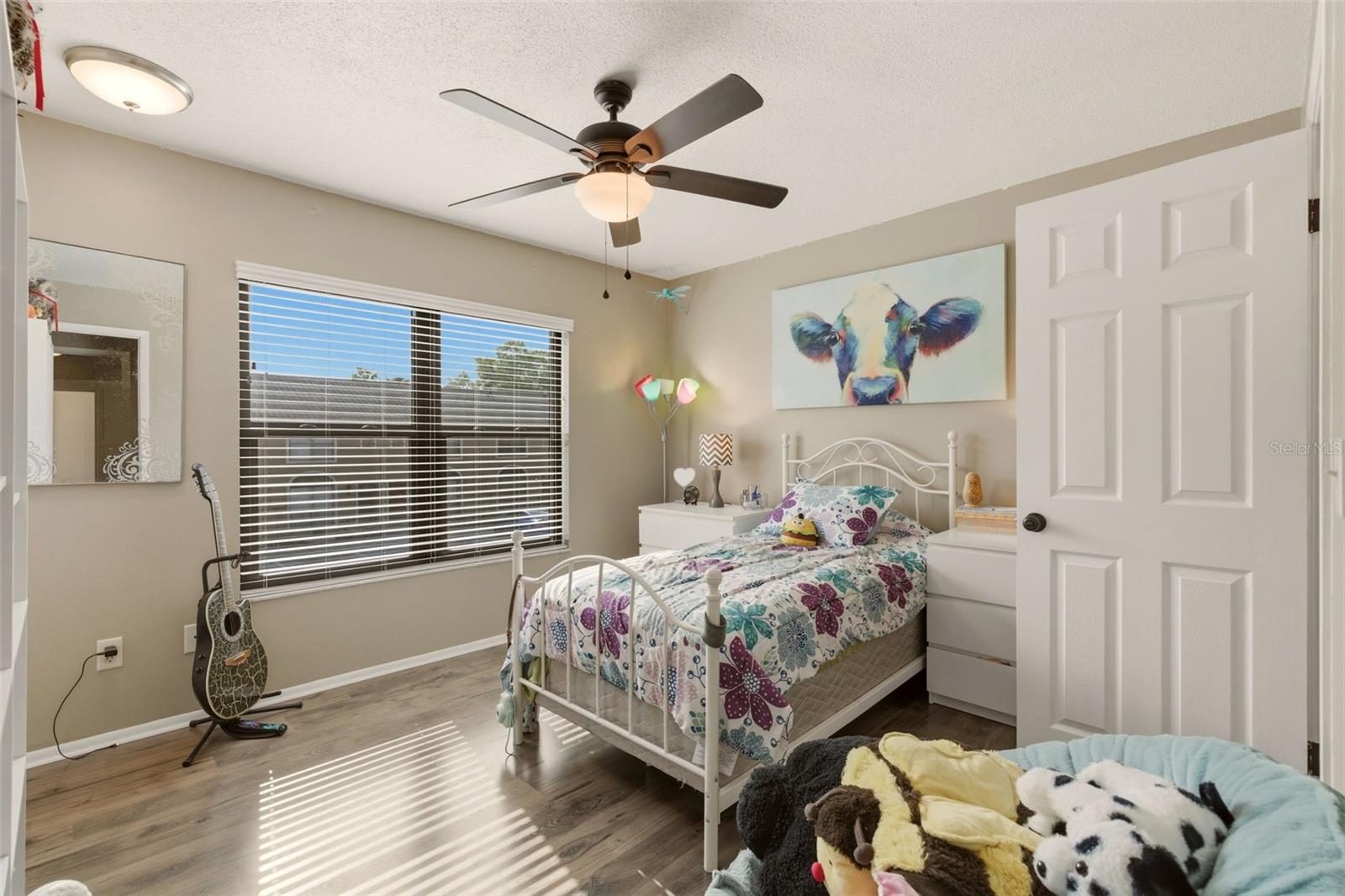 Image 20 of 32 For 607 Casa Park Court K