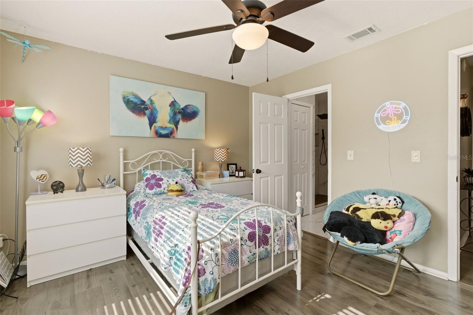 Image 22 of 32 For 607 Casa Park Court K