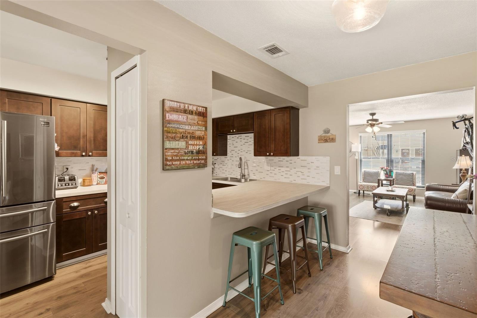 Image 8 of 32 For 607 Casa Park Court K