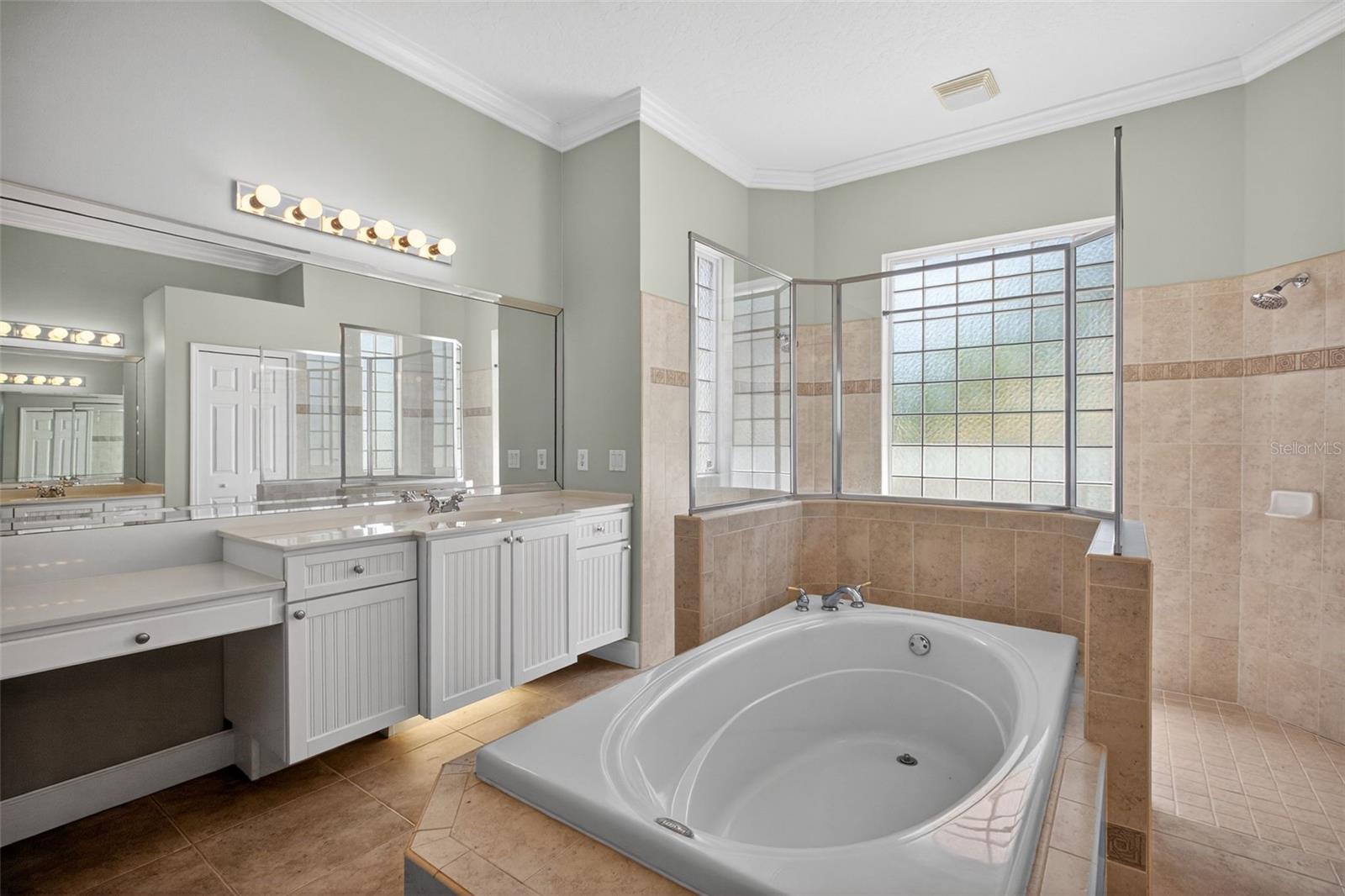 Image 20 of 45 For 650 High Point Ct