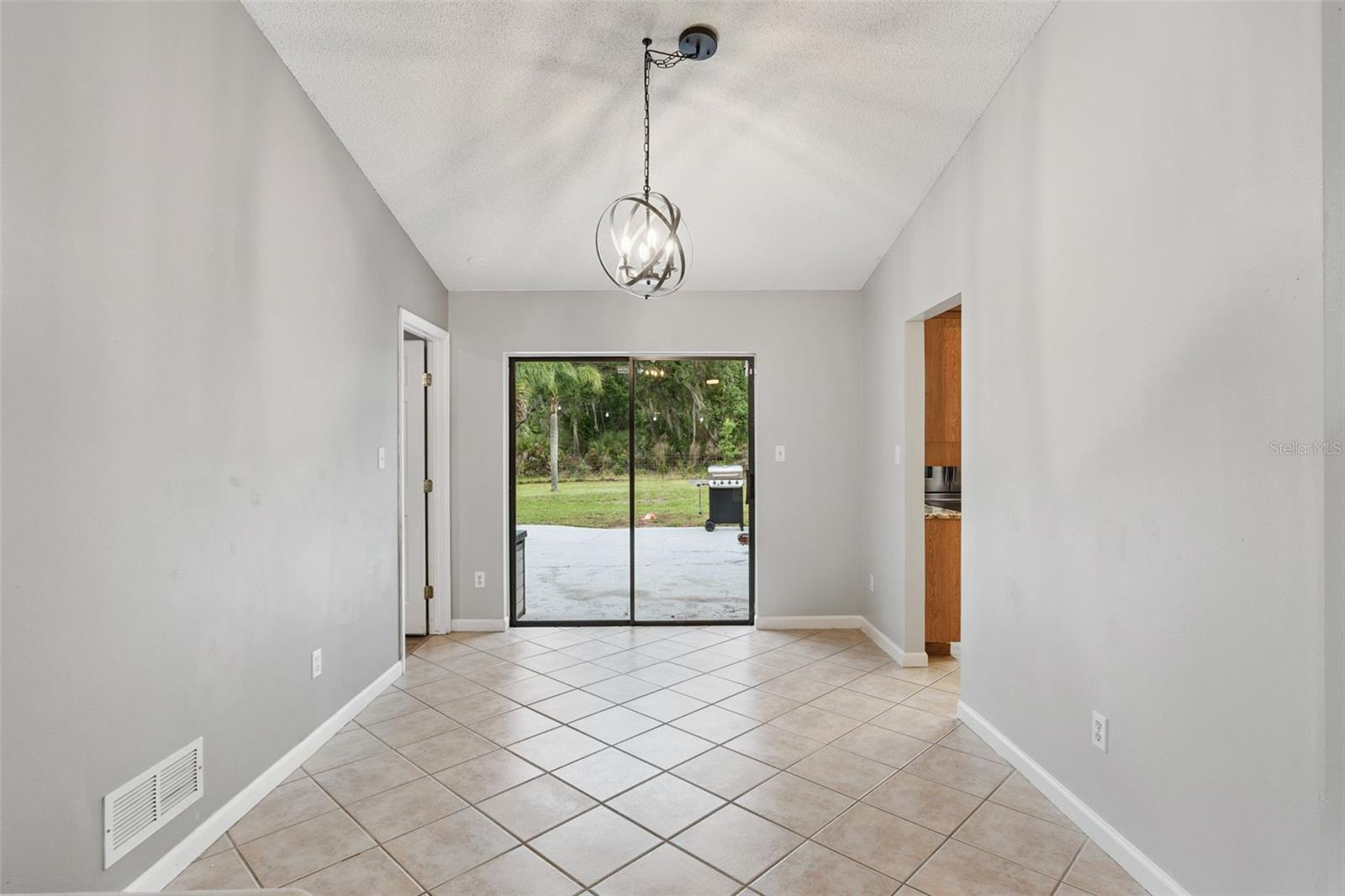 Image 10 of 20 For 755 Brook Villa Court
