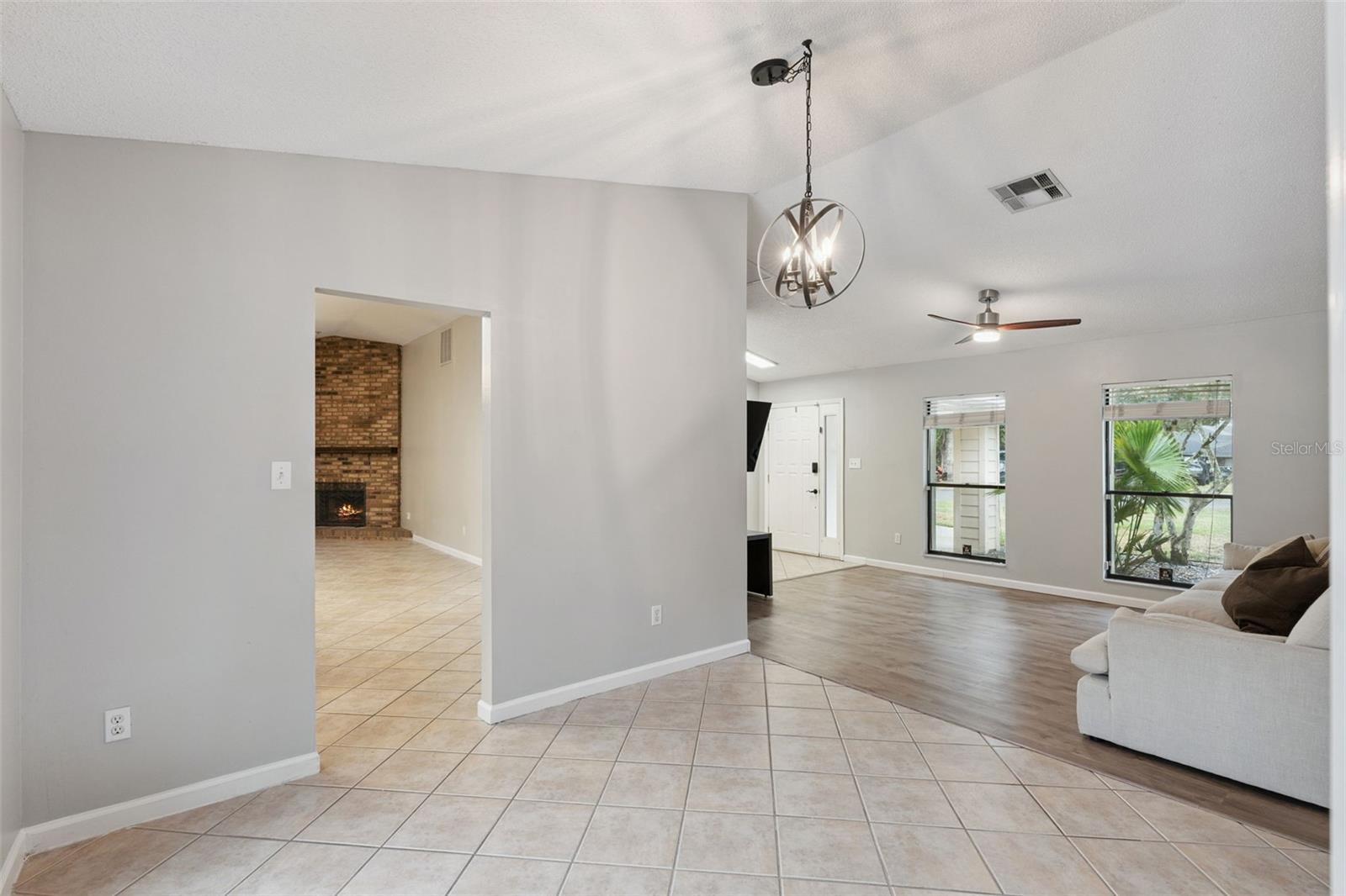 Image 5 of 20 For 755 Brook Villa Court
