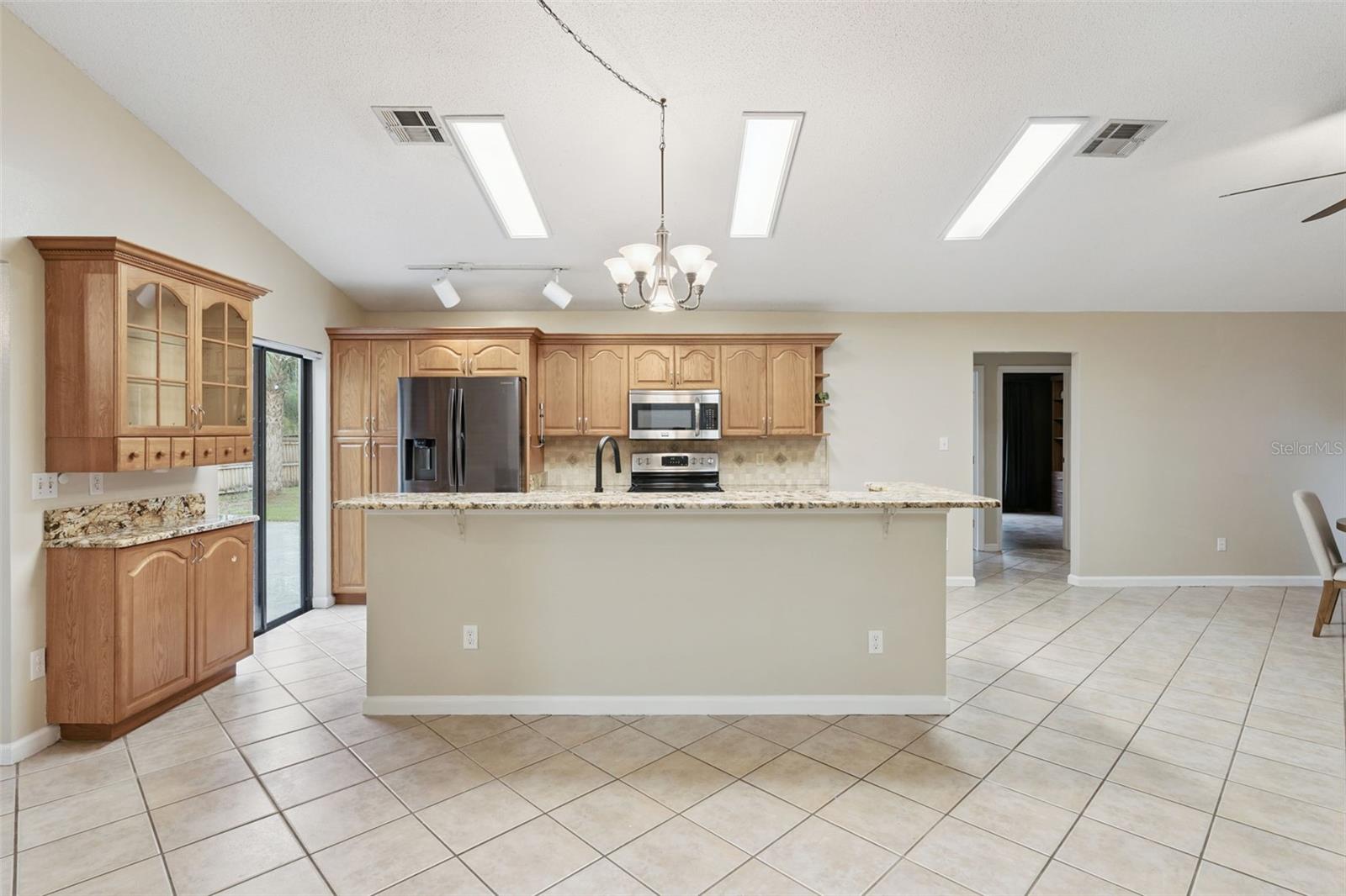 Image 7 of 20 For 755 Brook Villa Court