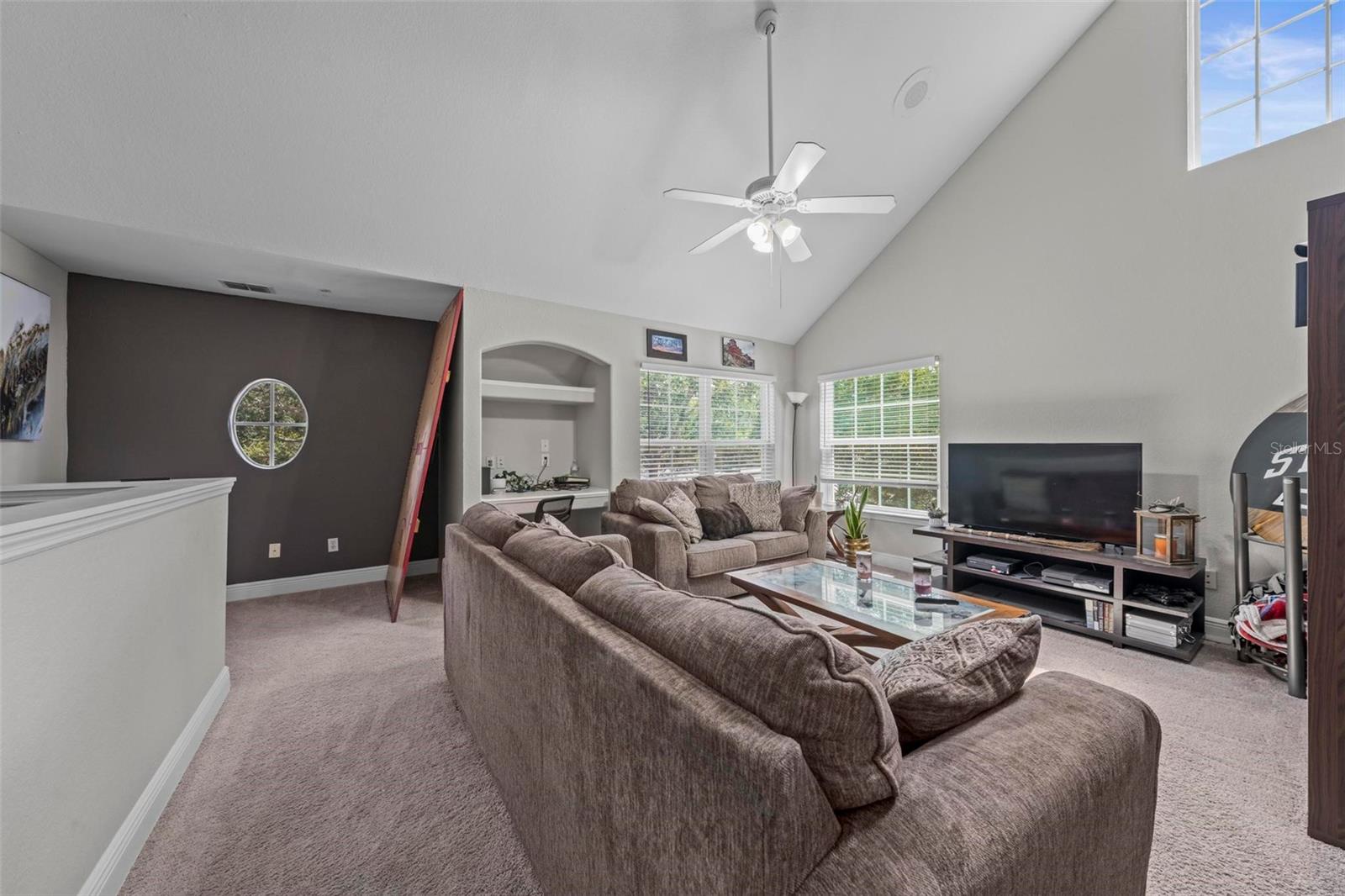 Image 11 of 26 For 3396 Parkchester Square Boulevard 204