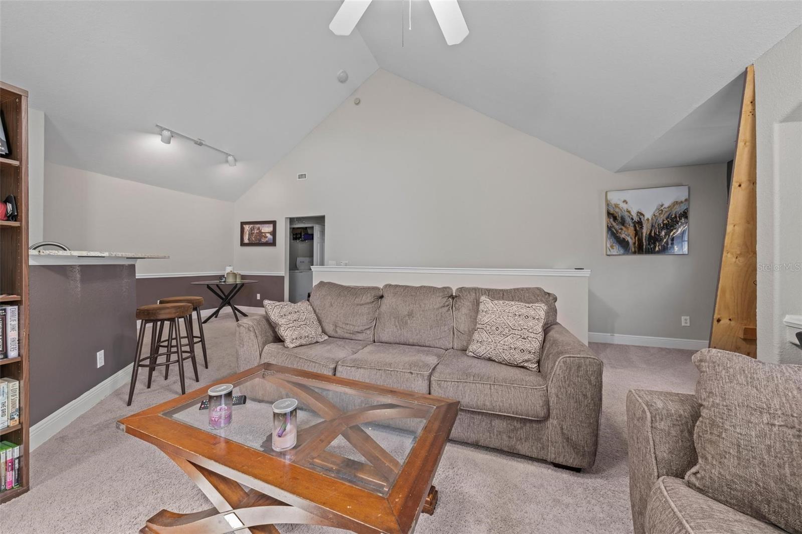 Image 13 of 26 For 3396 Parkchester Square Boulevard 204