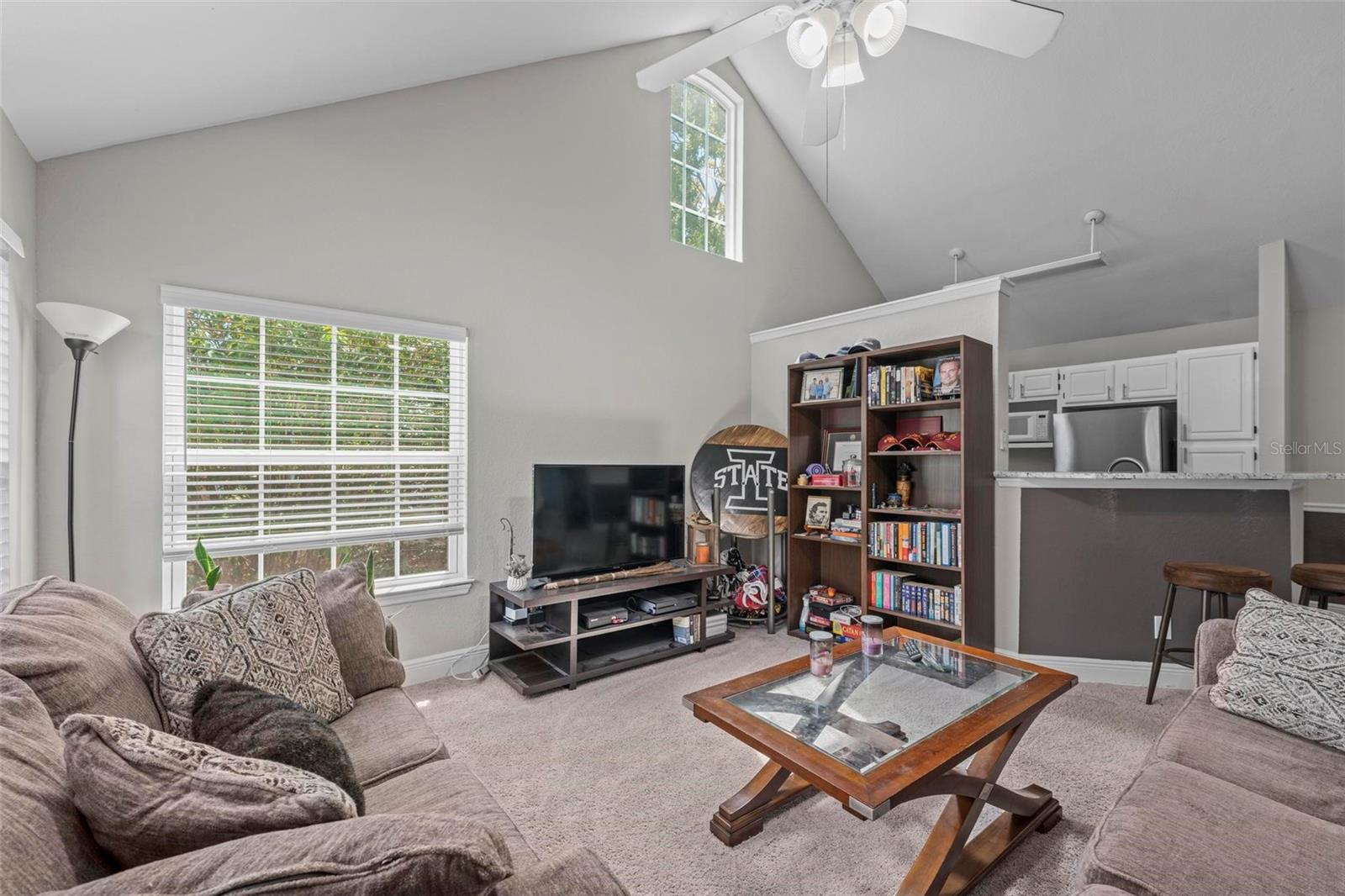 Image 16 of 26 For 3396 Parkchester Square Boulevard 204