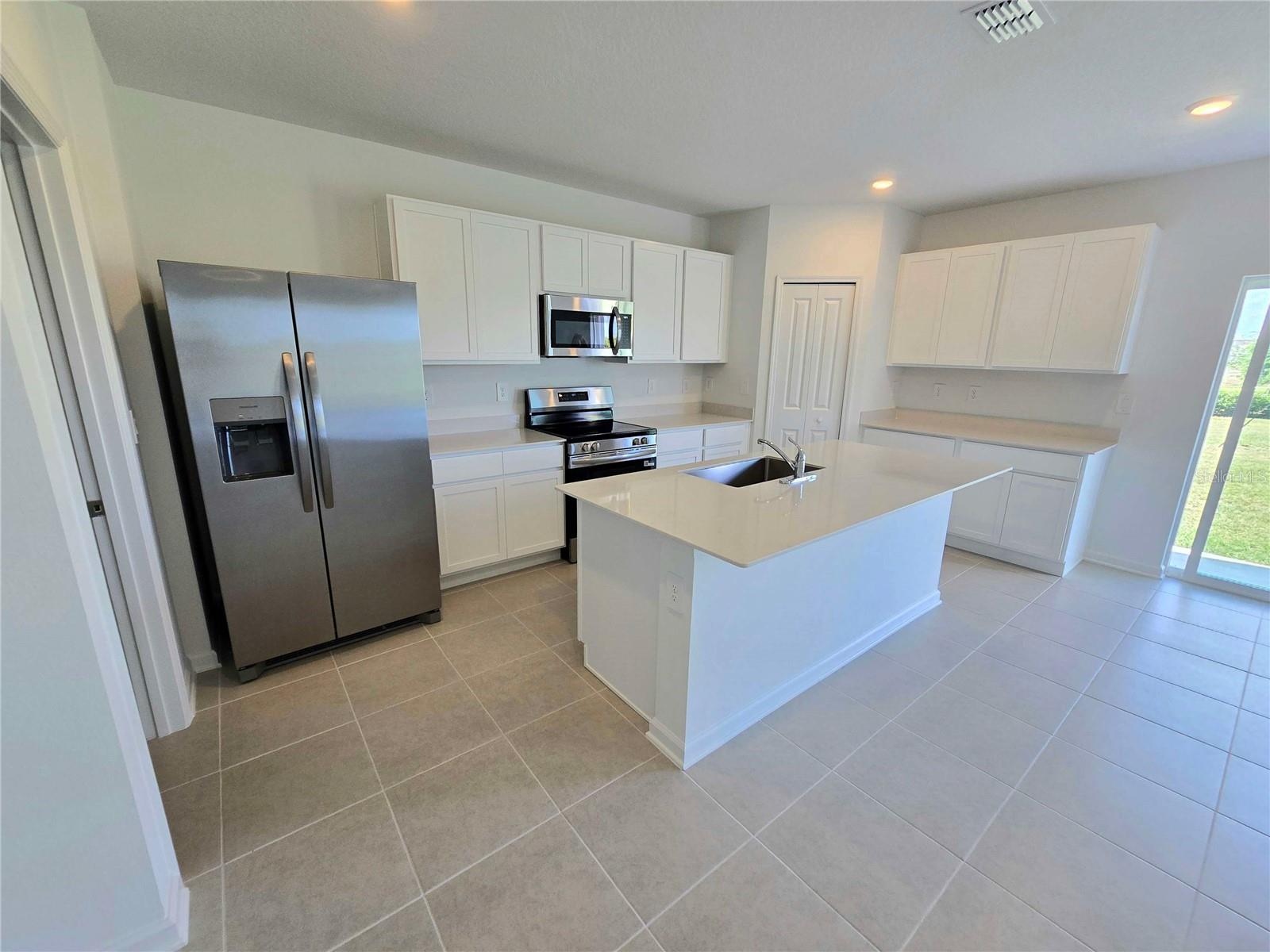 Image 4 of 25 For 3611 Hardman Drive