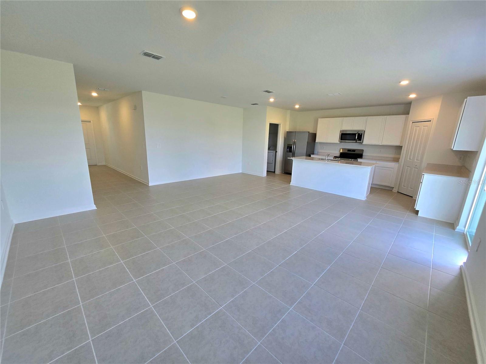 Image 5 of 25 For 3611 Hardman Drive