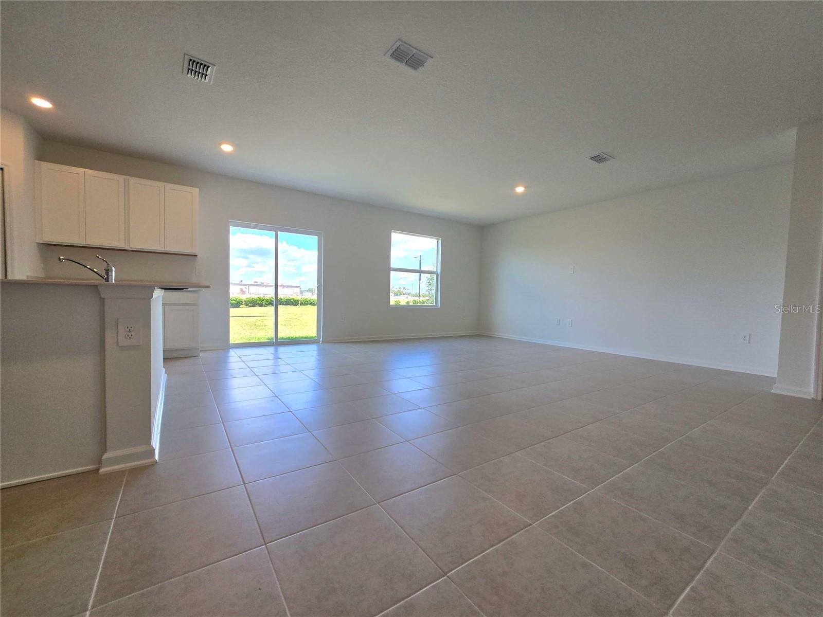 Image 7 of 25 For 3611 Hardman Drive