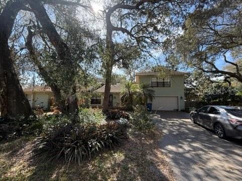 Image 3 of 47 For 684 Stratford Drive